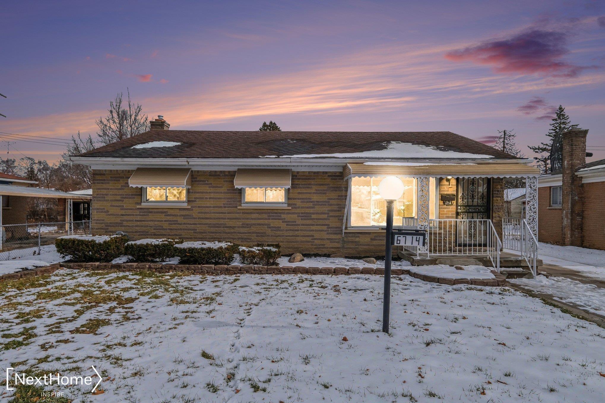 6714 Cranwood Drive, Flint, MI, 48505