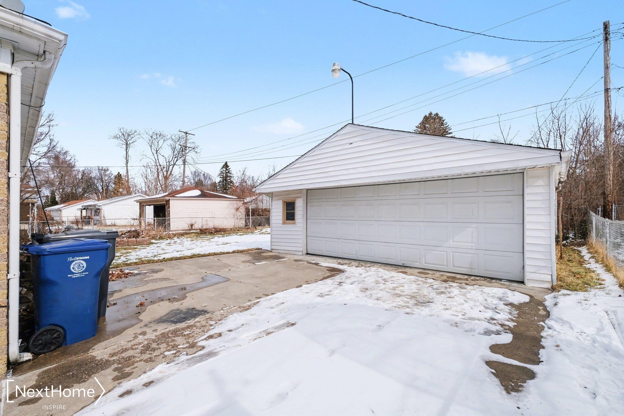 6714 Cranwood Drive, Flint, MI, 48505