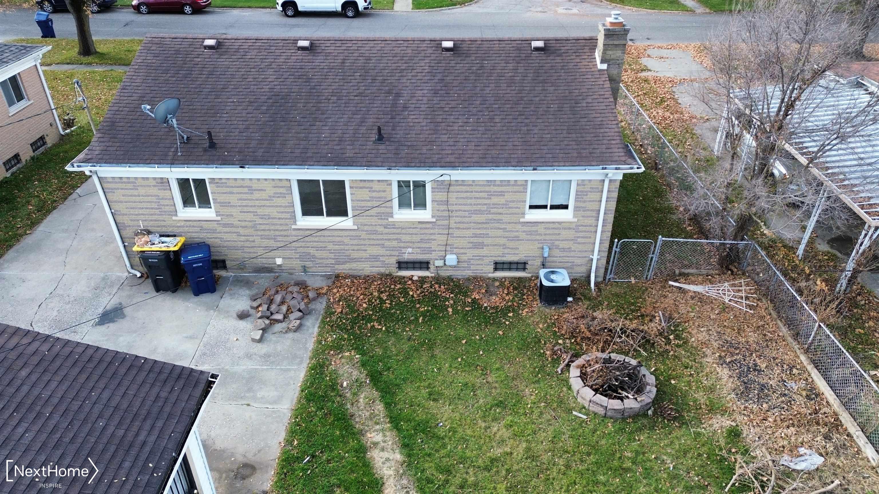 6714 Cranwood Drive, Flint, MI, 48505