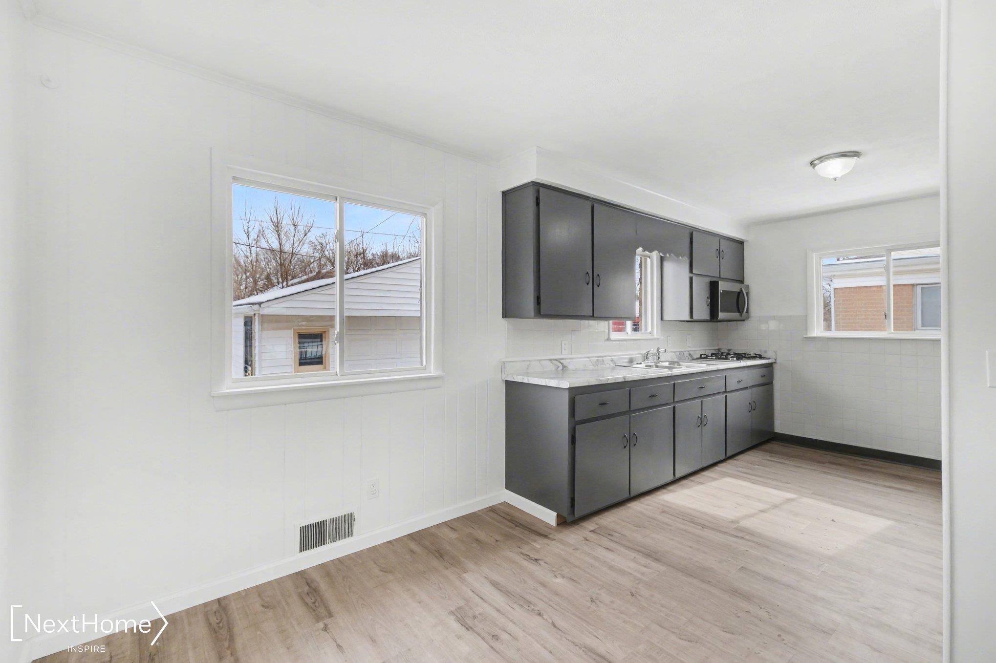 6714 Cranwood Drive, Flint, MI, 48505