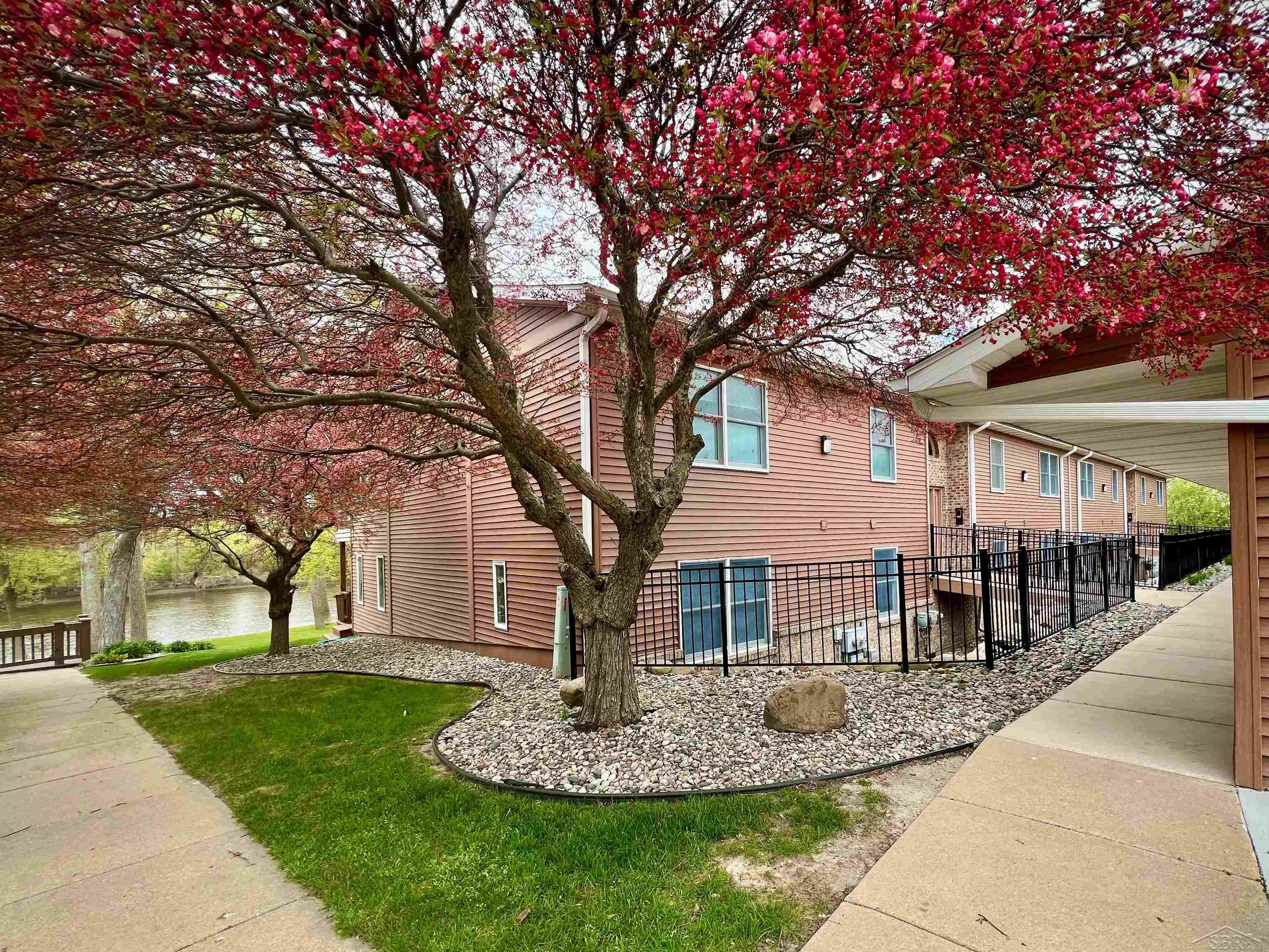 8233 Midland Road, Freeland, MI, 48623
