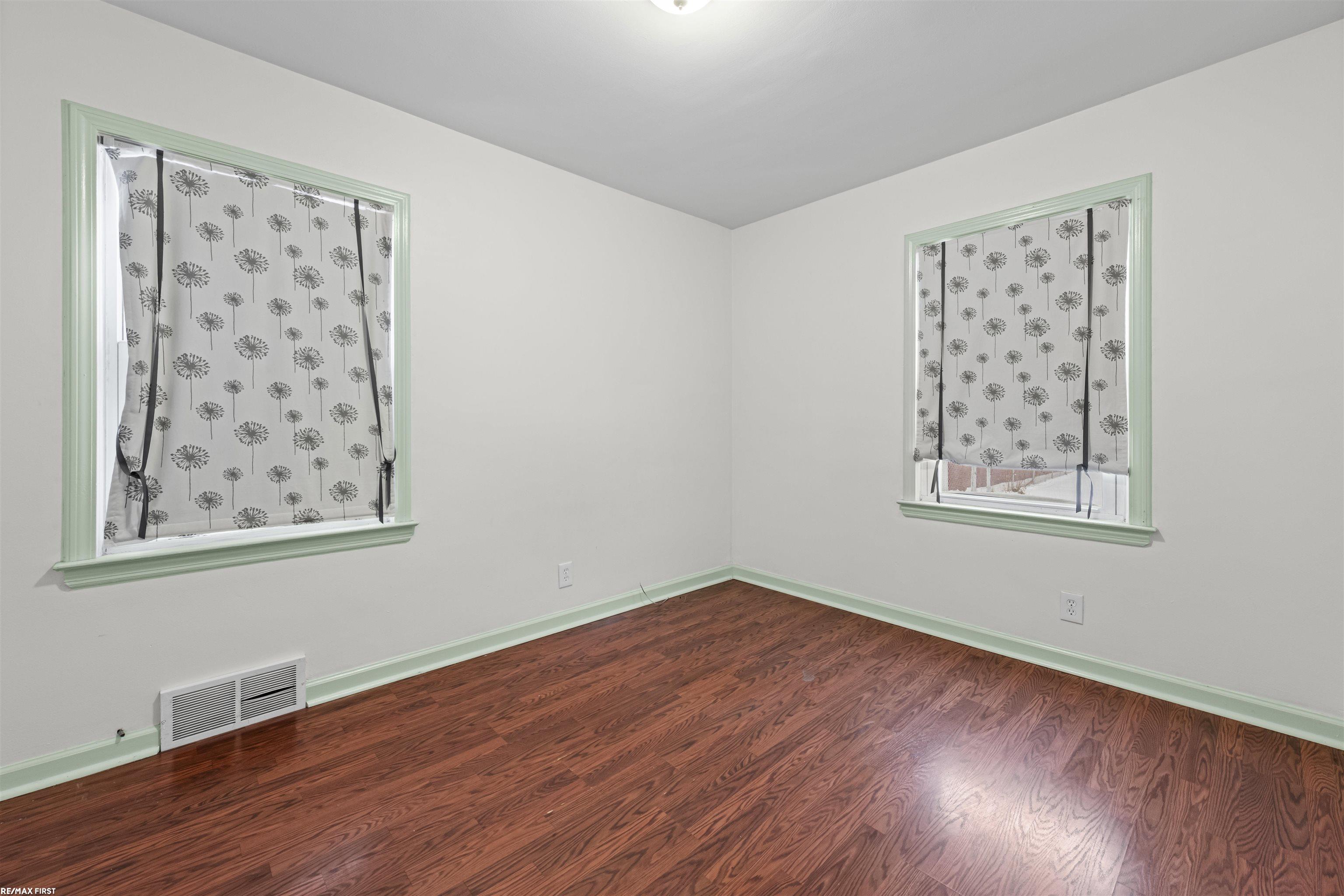 22844 Oakwood Avenue, Eastpointe, MI, 48021