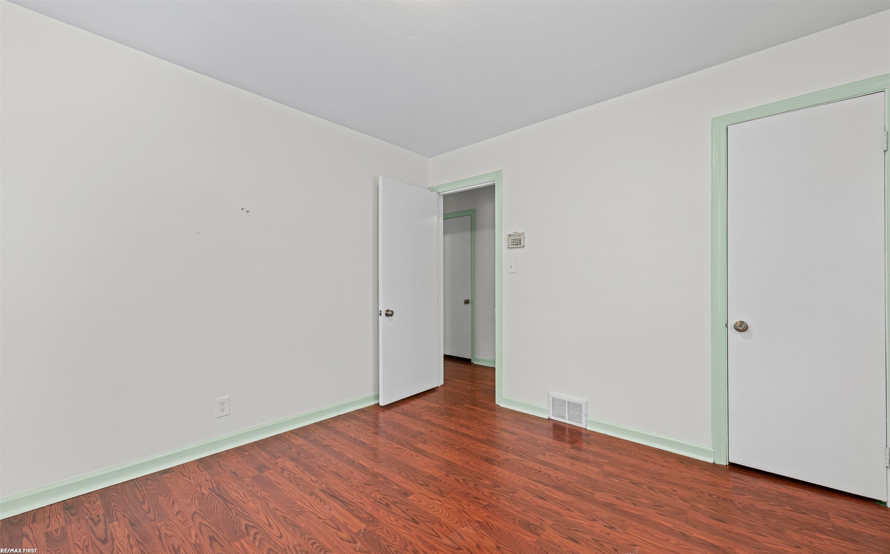 22844 Oakwood Avenue, Eastpointe, MI, 48021