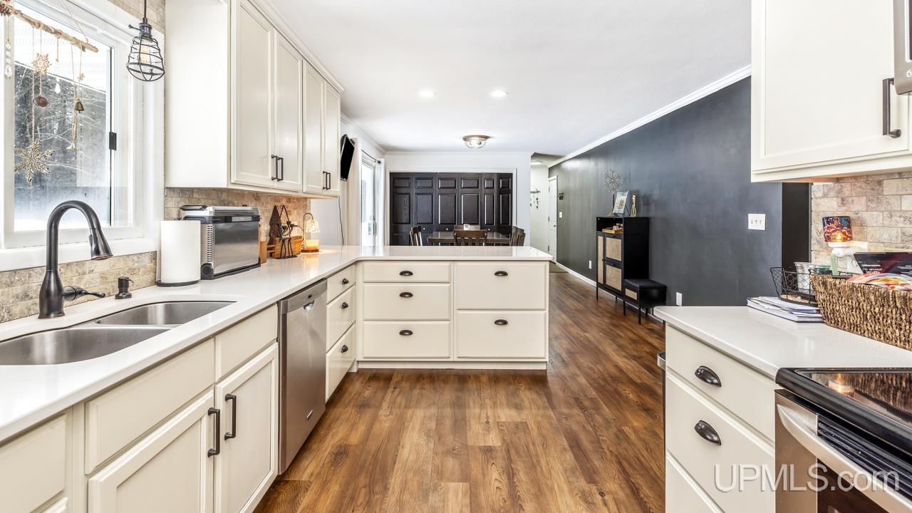 1108 Garfield Street, Niagara T-wi, WI, 54151