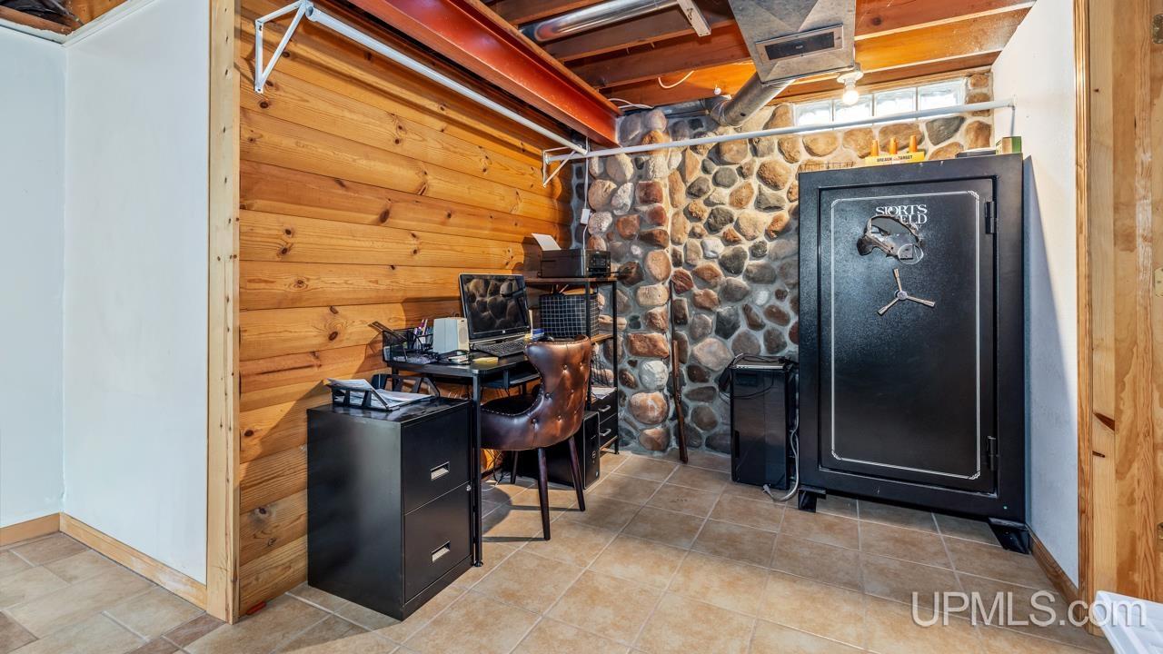 1108 Garfield Street, Niagara T-wi, WI, 54151