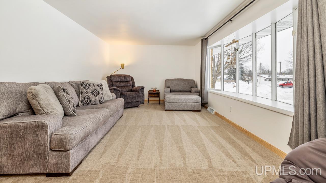 1108 Garfield Street, Niagara T-wi, WI, 54151