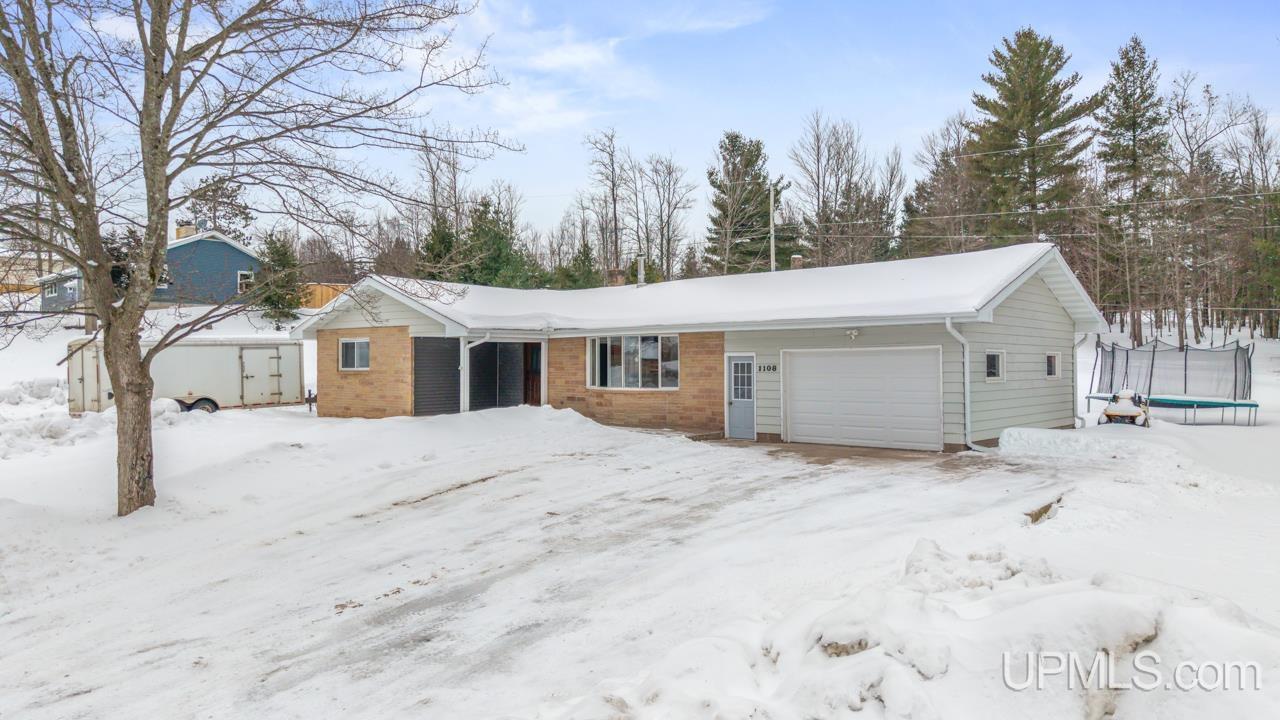 1108 Garfield Street, Niagara T-wi, WI, 54151