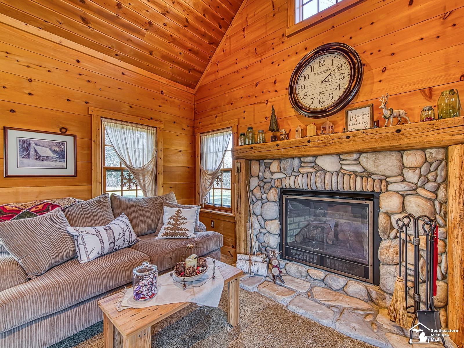 7860 Head O Lake Road, Ottawa Lake, MI, 49267