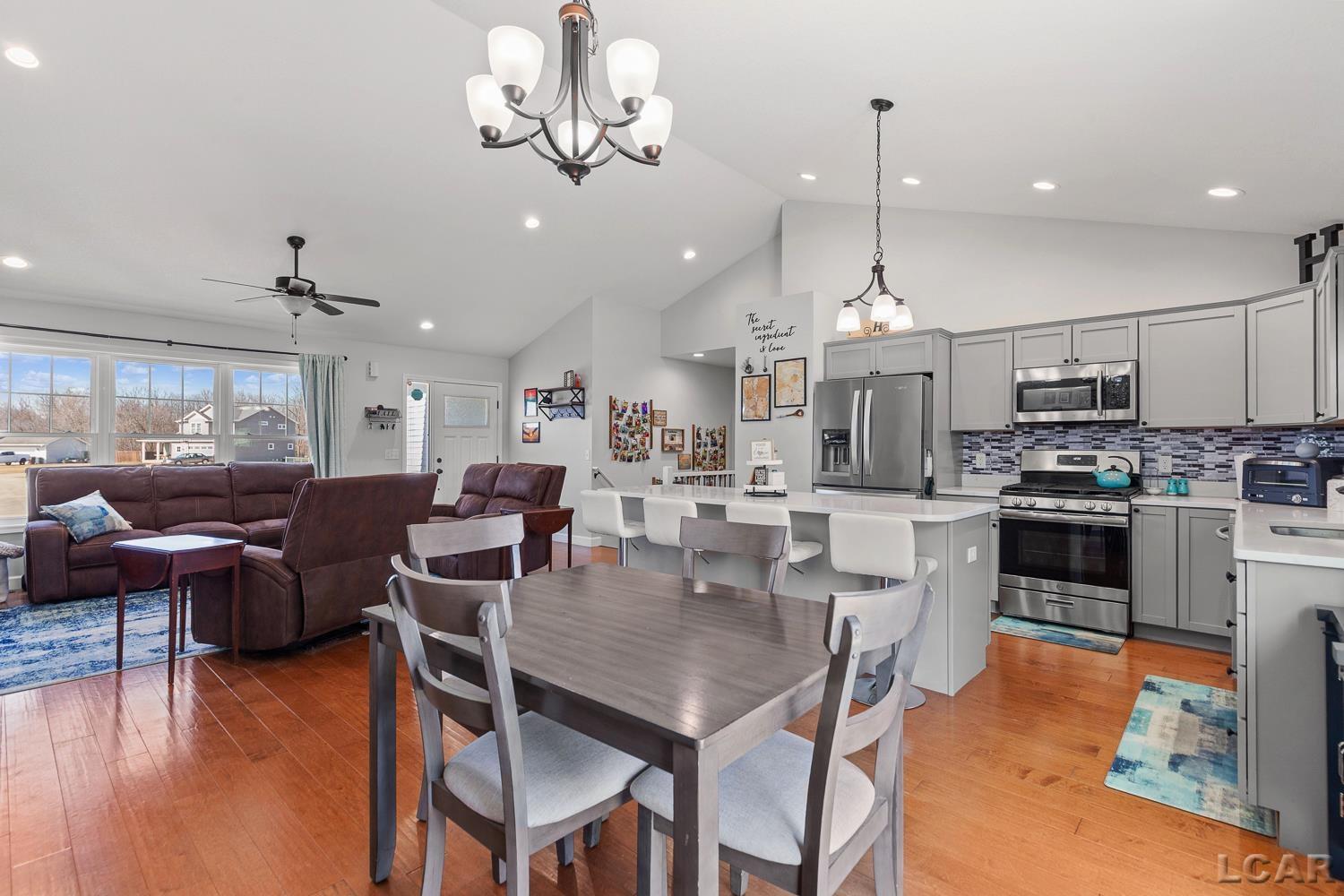 3153 Beaver Creek Ridge, Adrian, MI, 49221