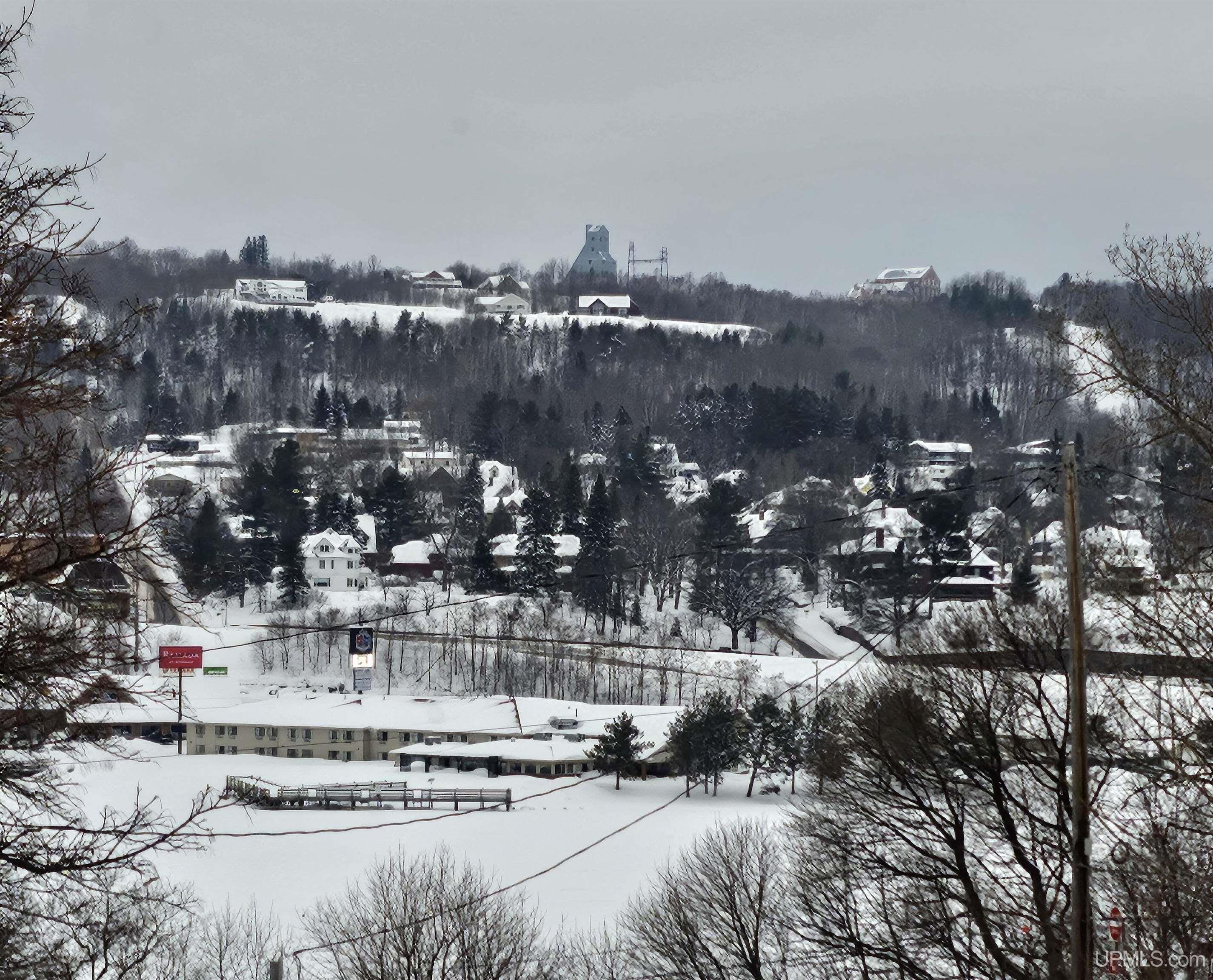 308 W Houghton Avenue, Houghton, MI, 49931