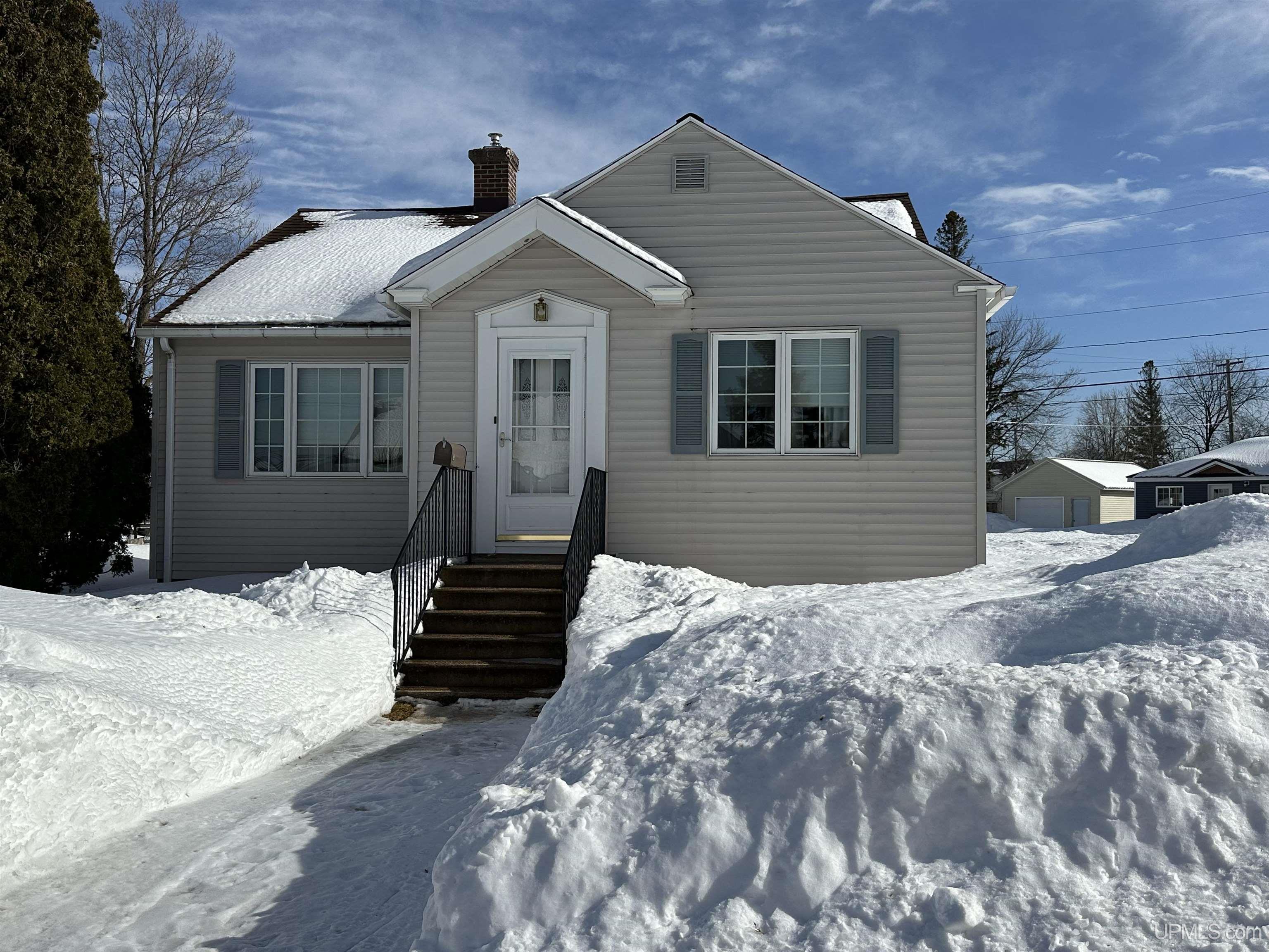 1208 Anderson Avenue, Wakefield, MI, 49968