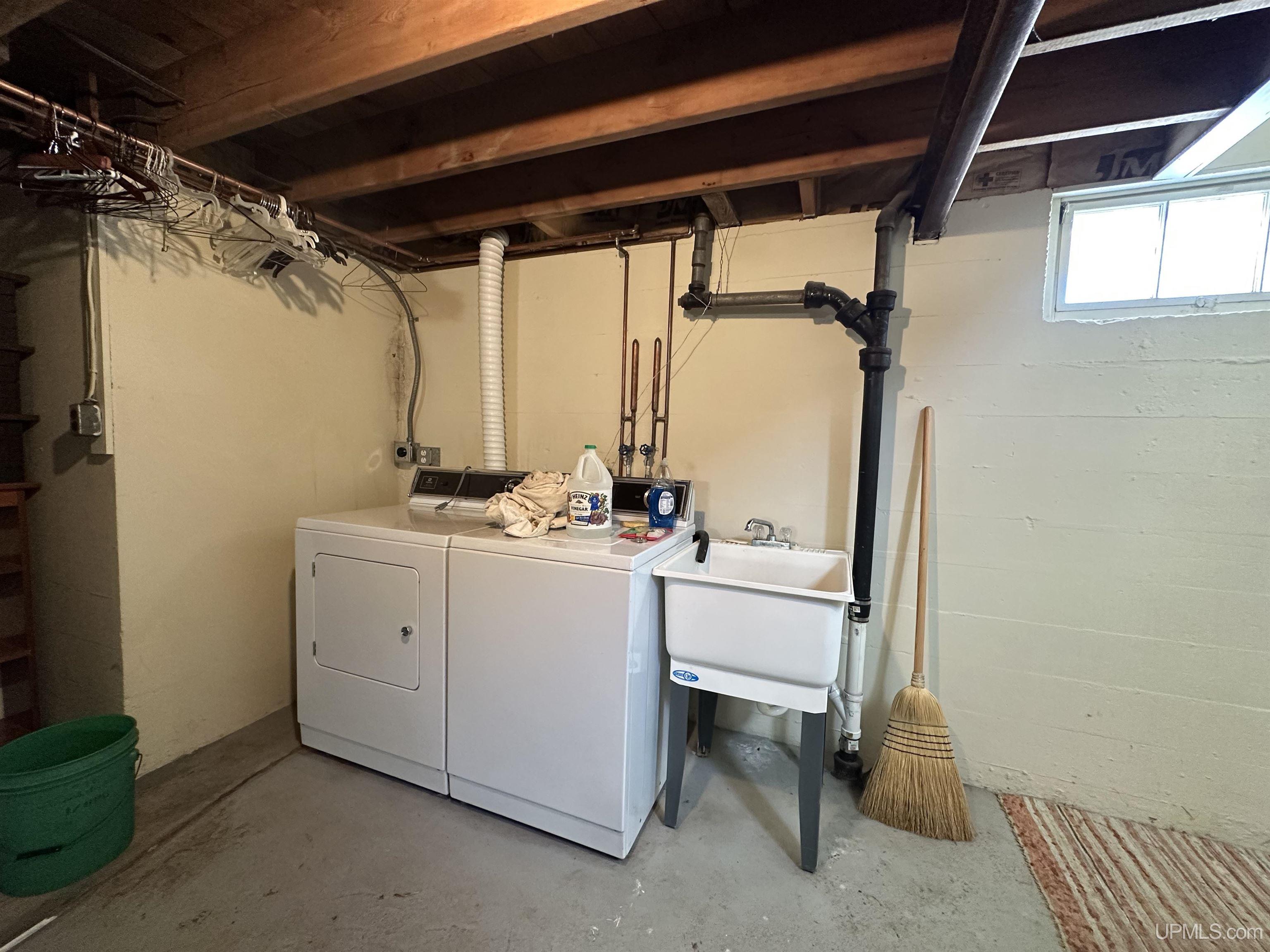 1208 Anderson Avenue, Wakefield, MI, 49968