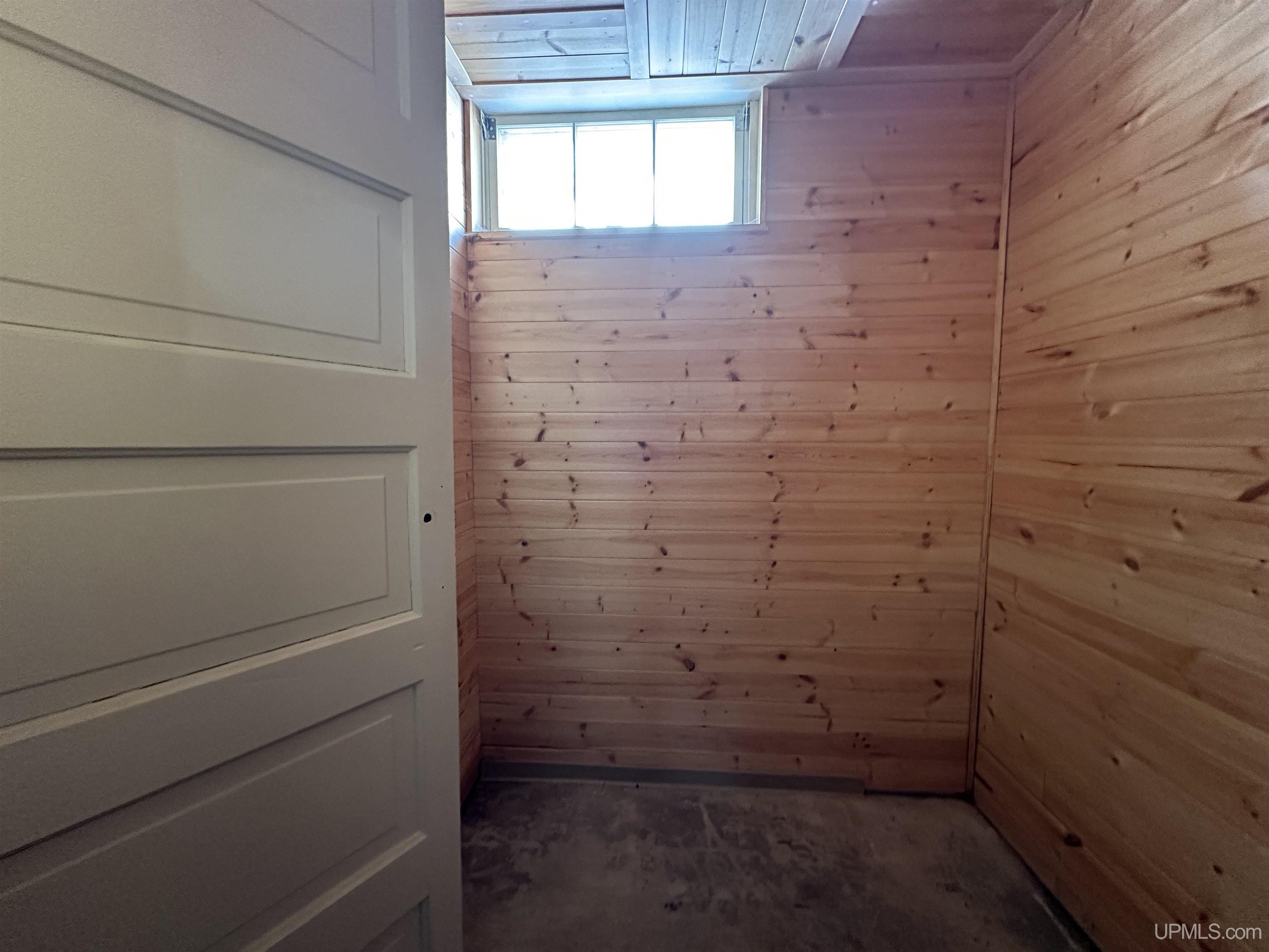 1208 Anderson Avenue, Wakefield, MI, 49968