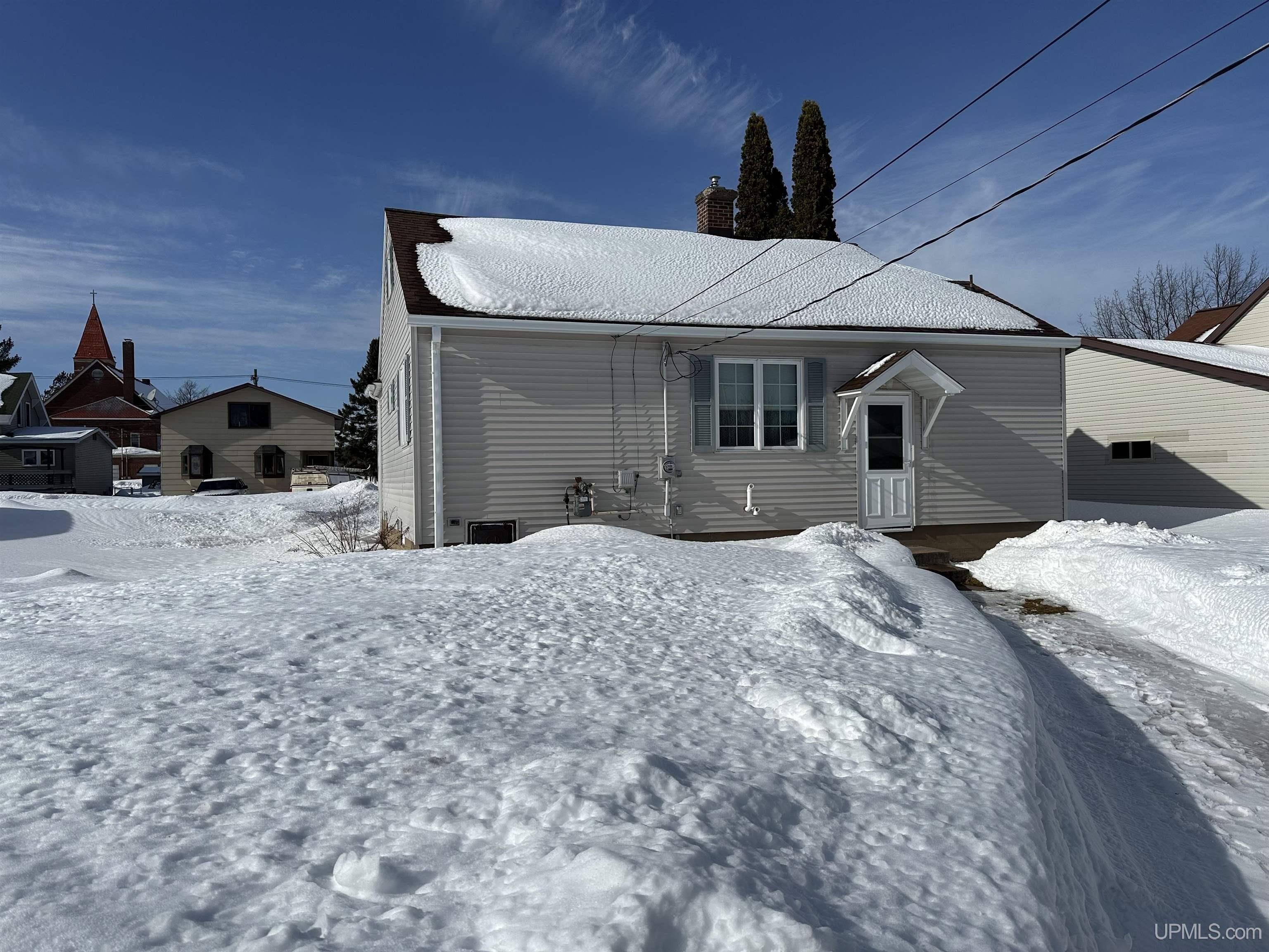 1208 Anderson Avenue, Wakefield, MI, 49968