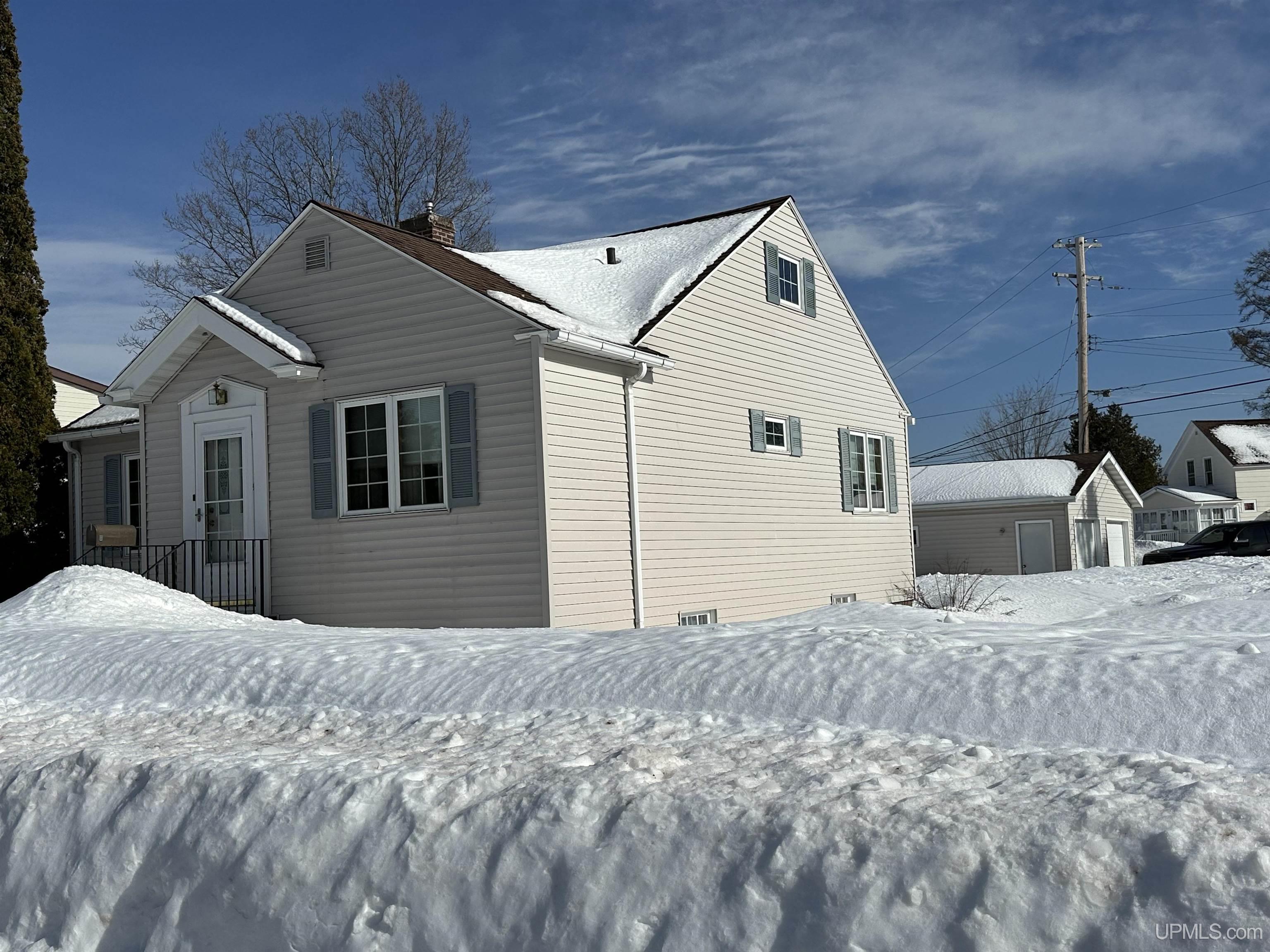 1208 Anderson Avenue, Wakefield, MI, 49968