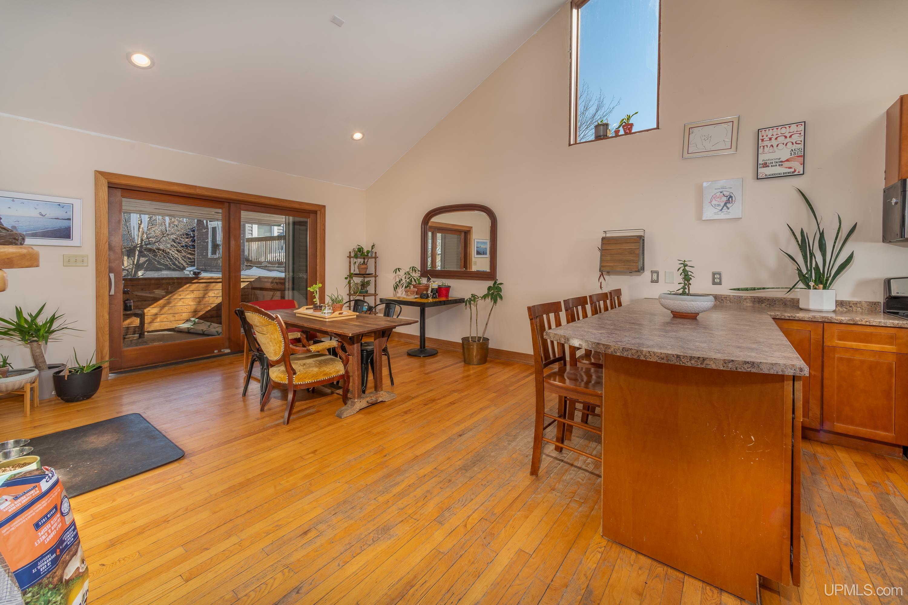 908 N 3rd Street, Marquette, MI, 49855