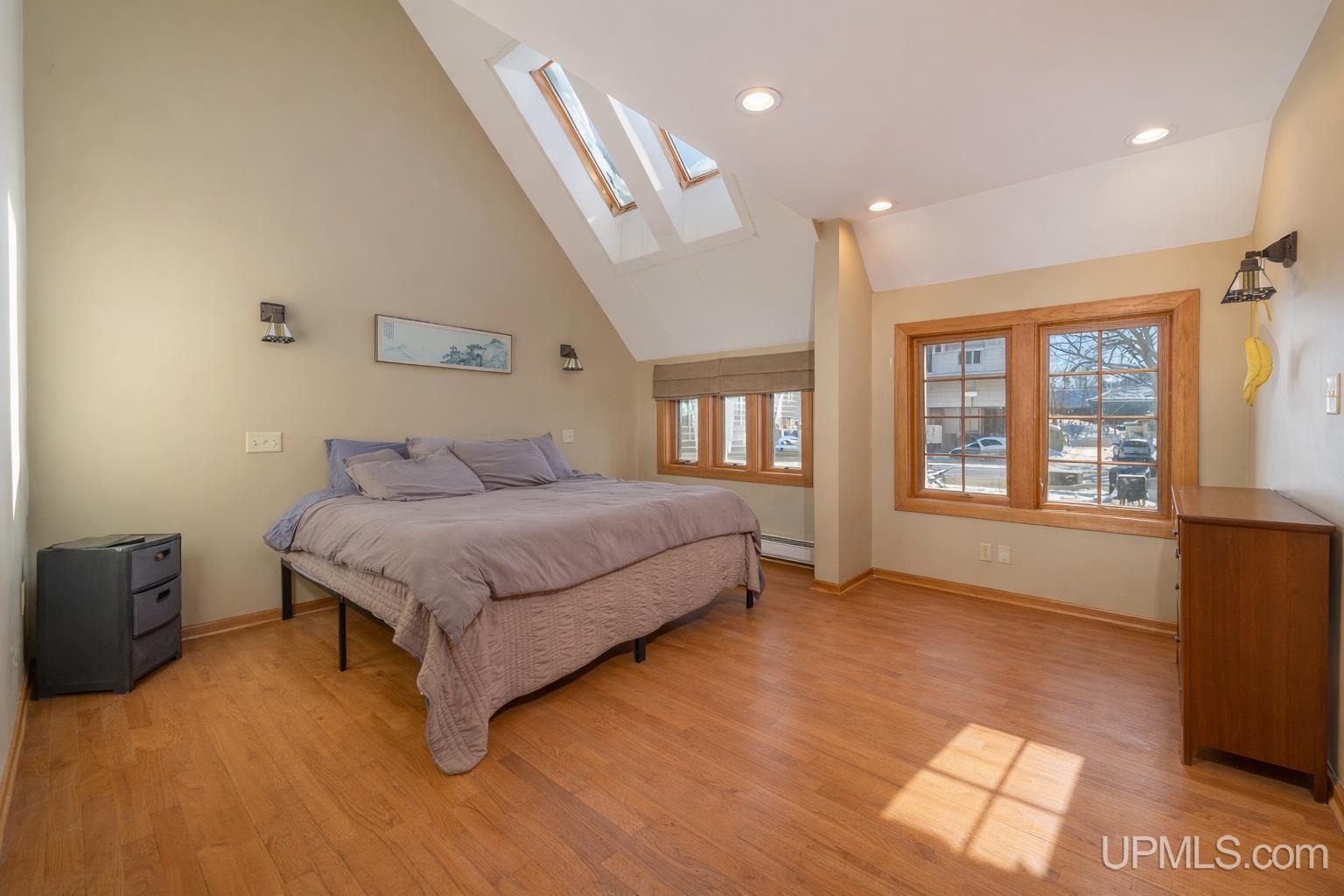 908 N 3rd Street, Marquette, MI, 49855