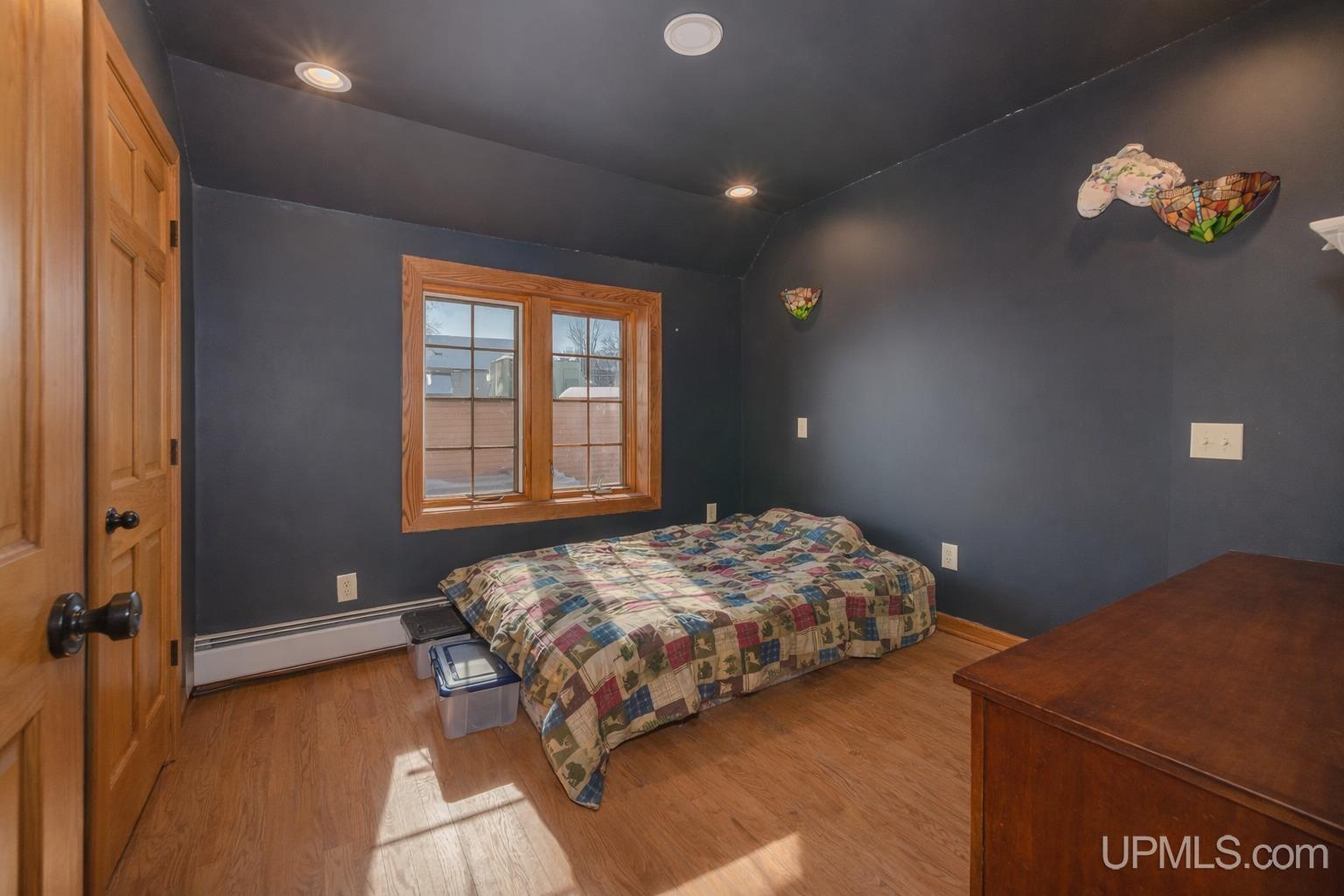 908 N 3rd Street, Marquette, MI, 49855