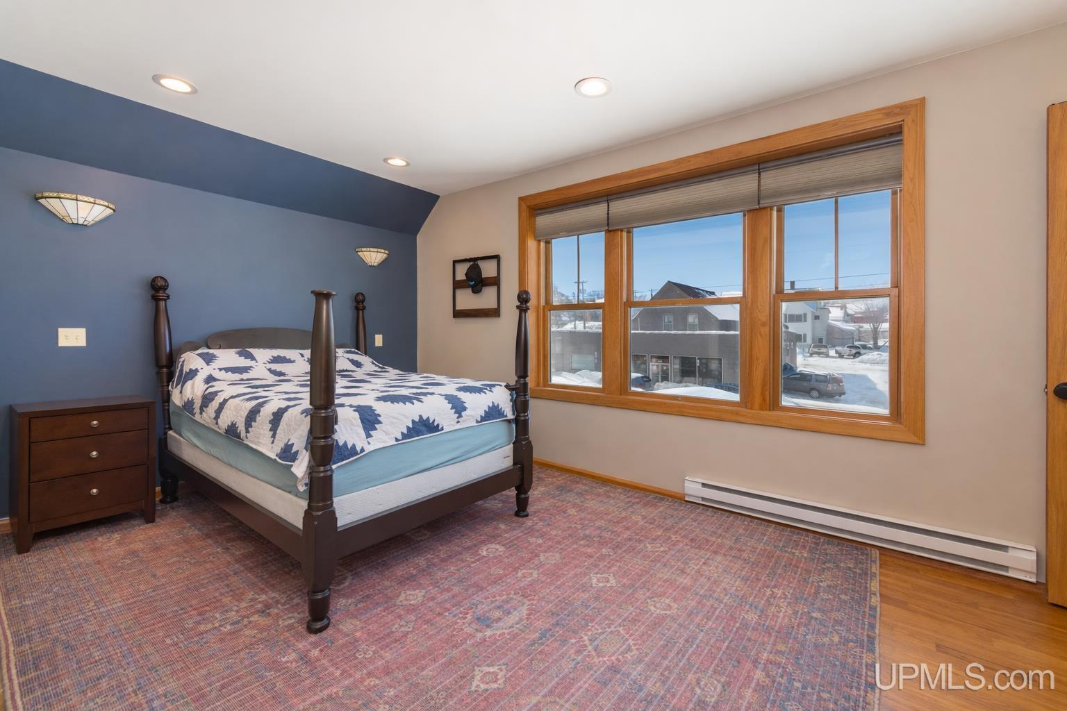 908 N 3rd Street, Marquette, MI, 49855