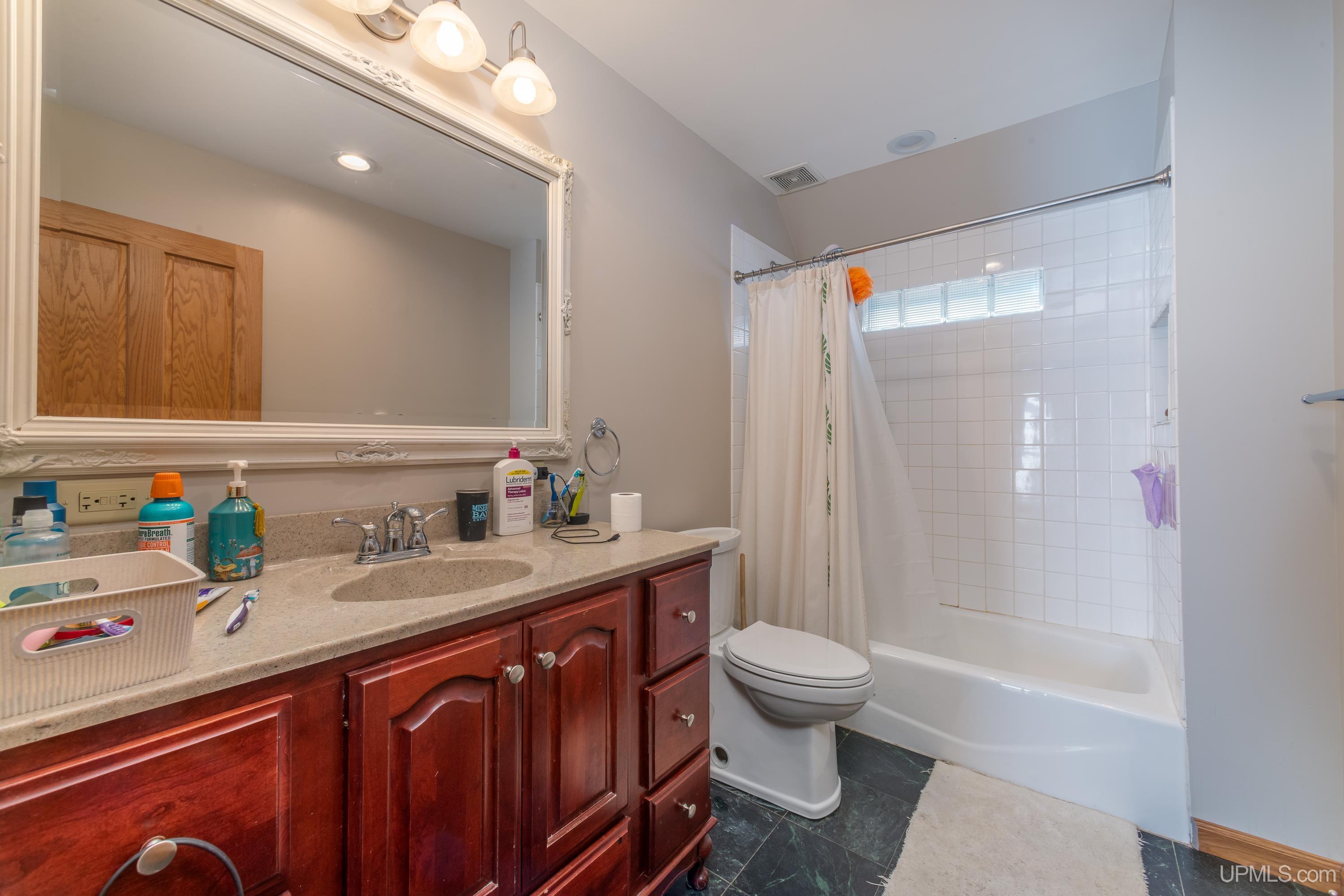 908 N 3rd Street, Marquette, MI, 49855