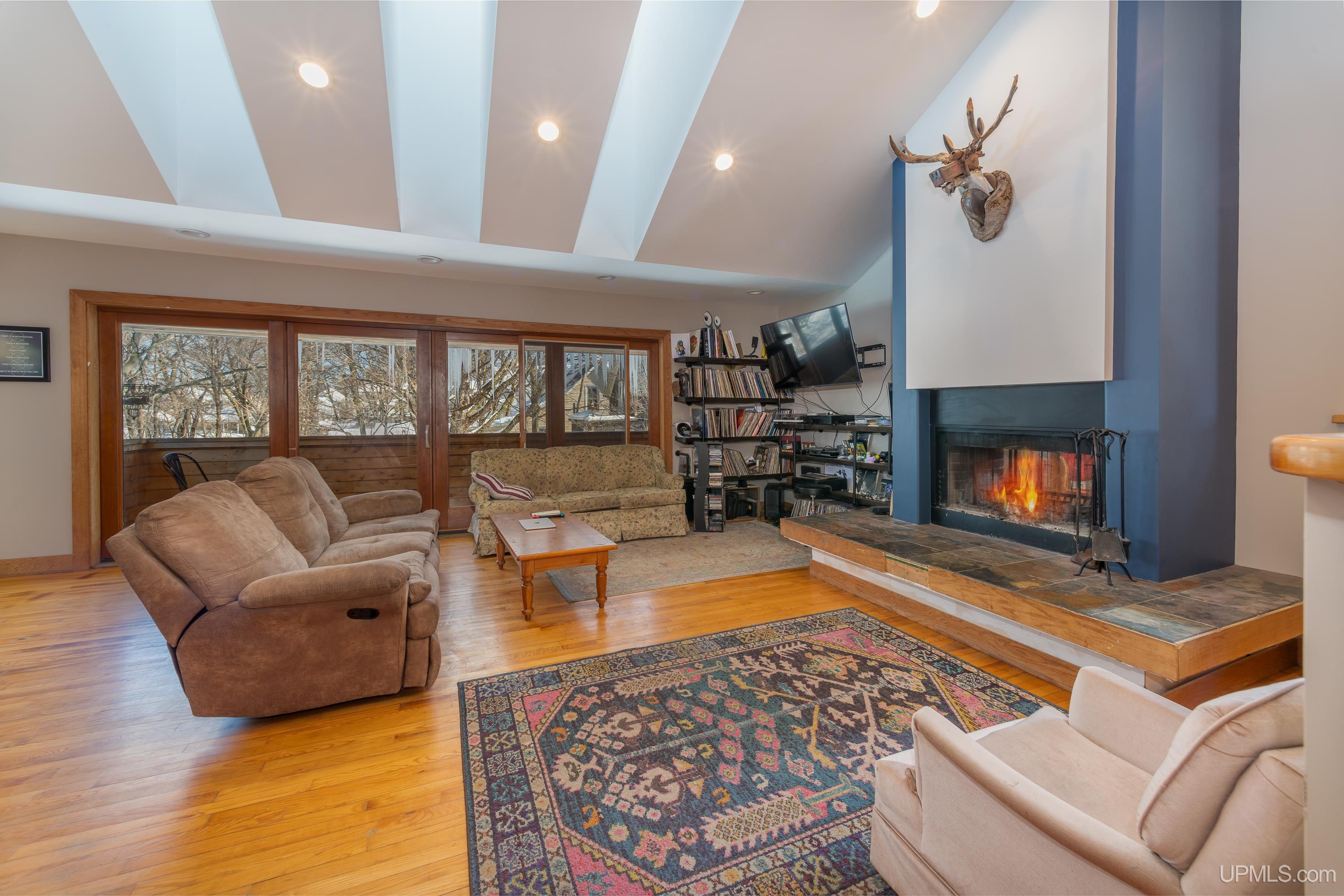 908 N 3rd Street, Marquette, MI, 49855