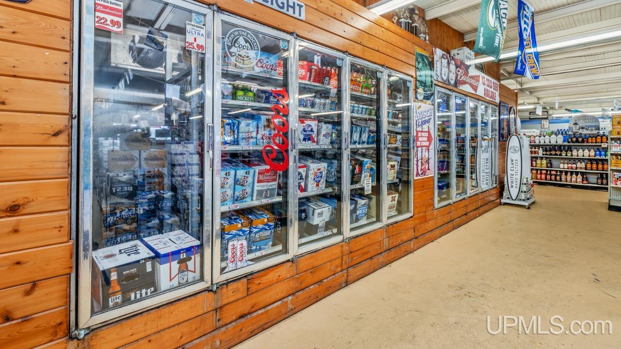 1300 Roosevelt Road, Niagara C-wi, WI, 54151