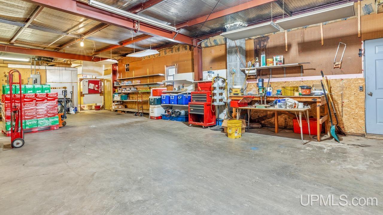 1300 Roosevelt Road, Niagara C-wi, WI, 54151