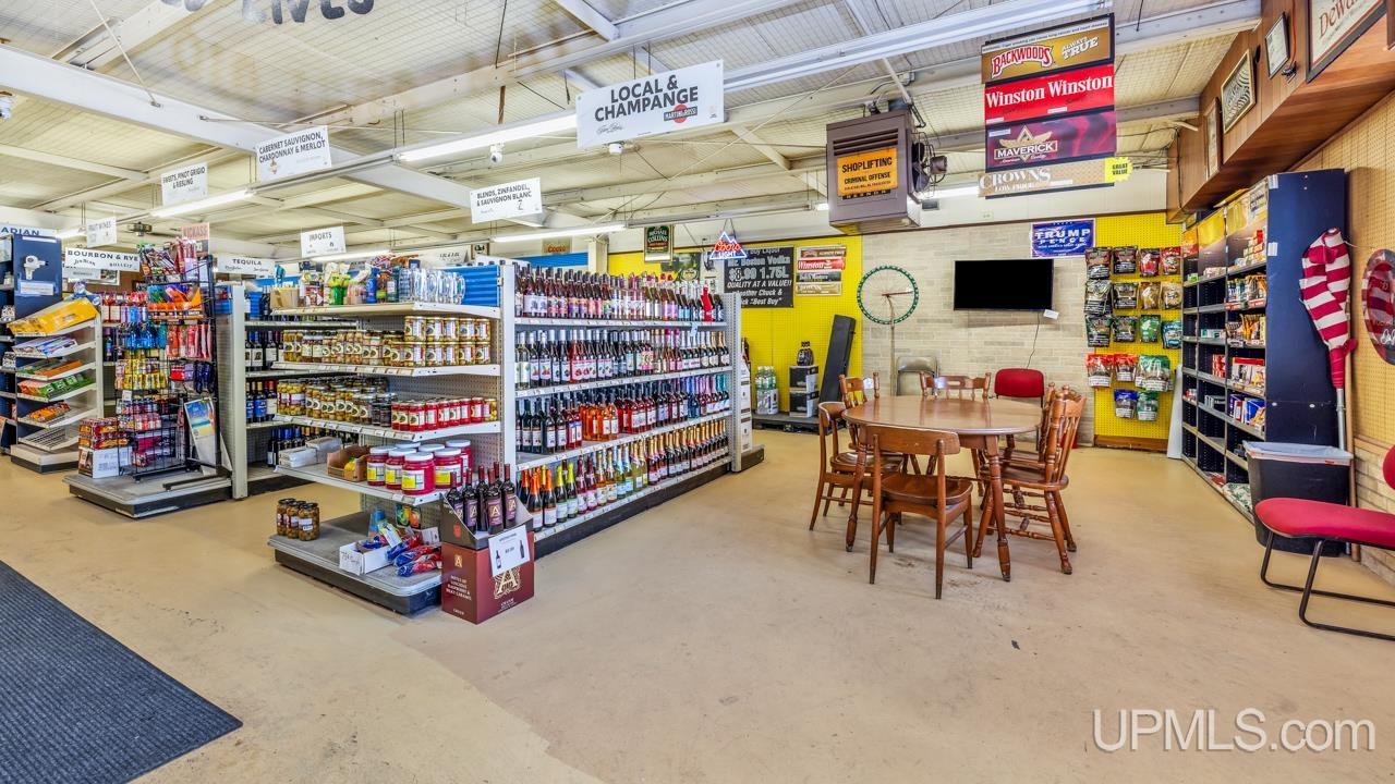 1300 Roosevelt Road, Niagara C-wi, WI, 54151