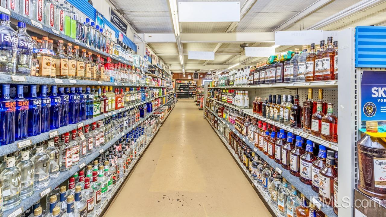 1300 Roosevelt Road, Niagara C-wi, WI, 54151