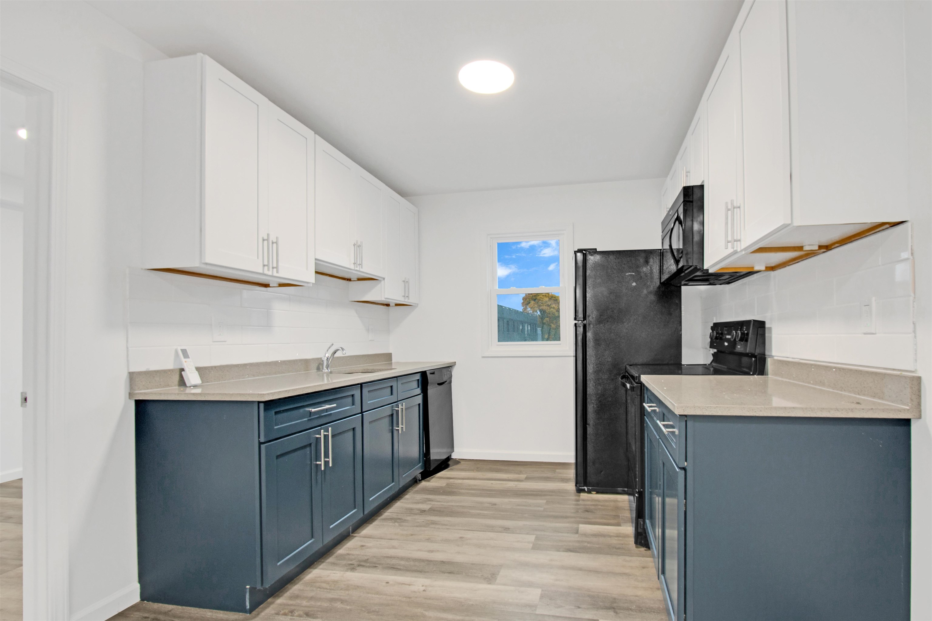 343 Sheffield Apt. A Avenue