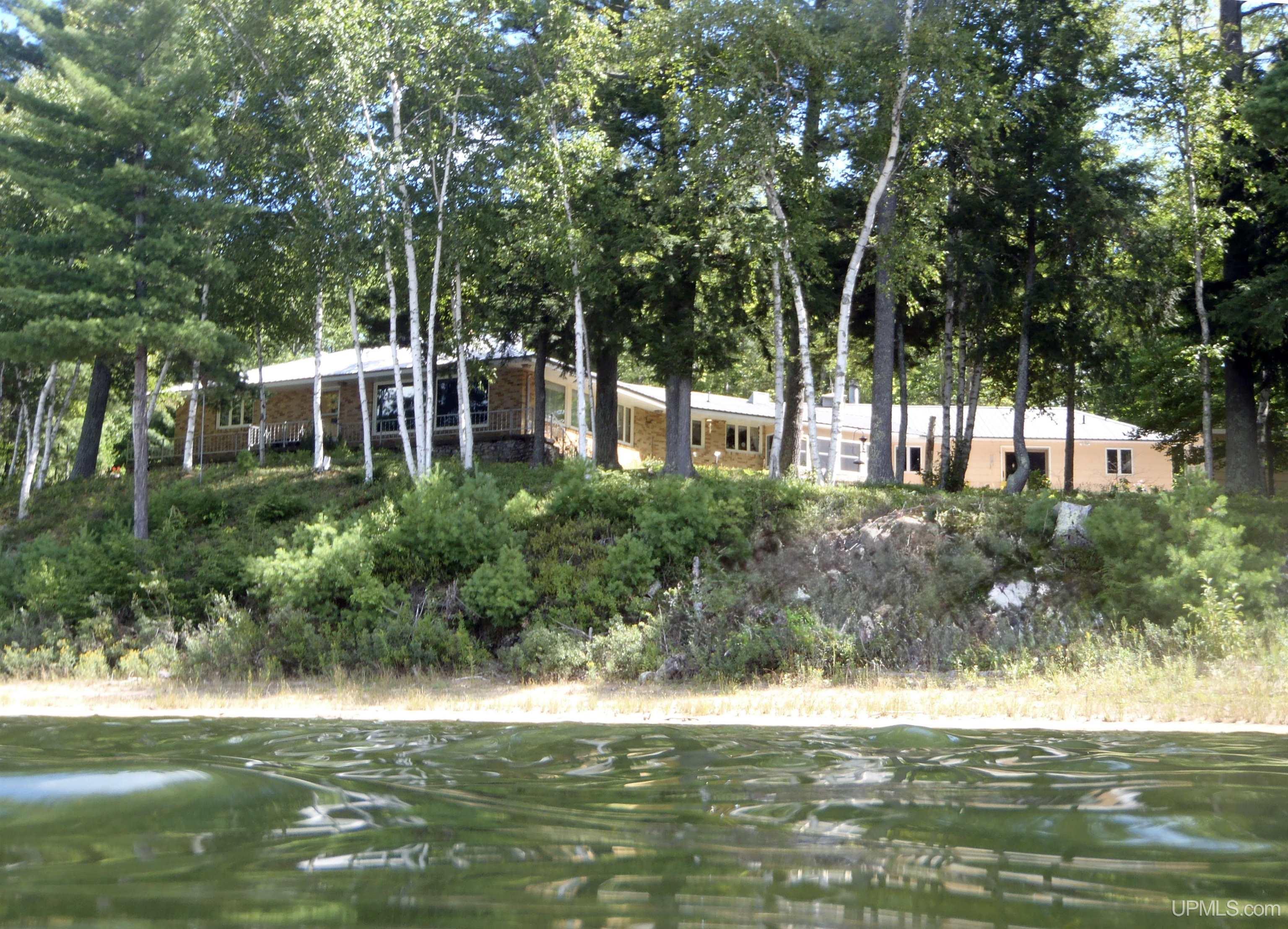 7888 W Island Lake Road, Manistique, MI, 49854