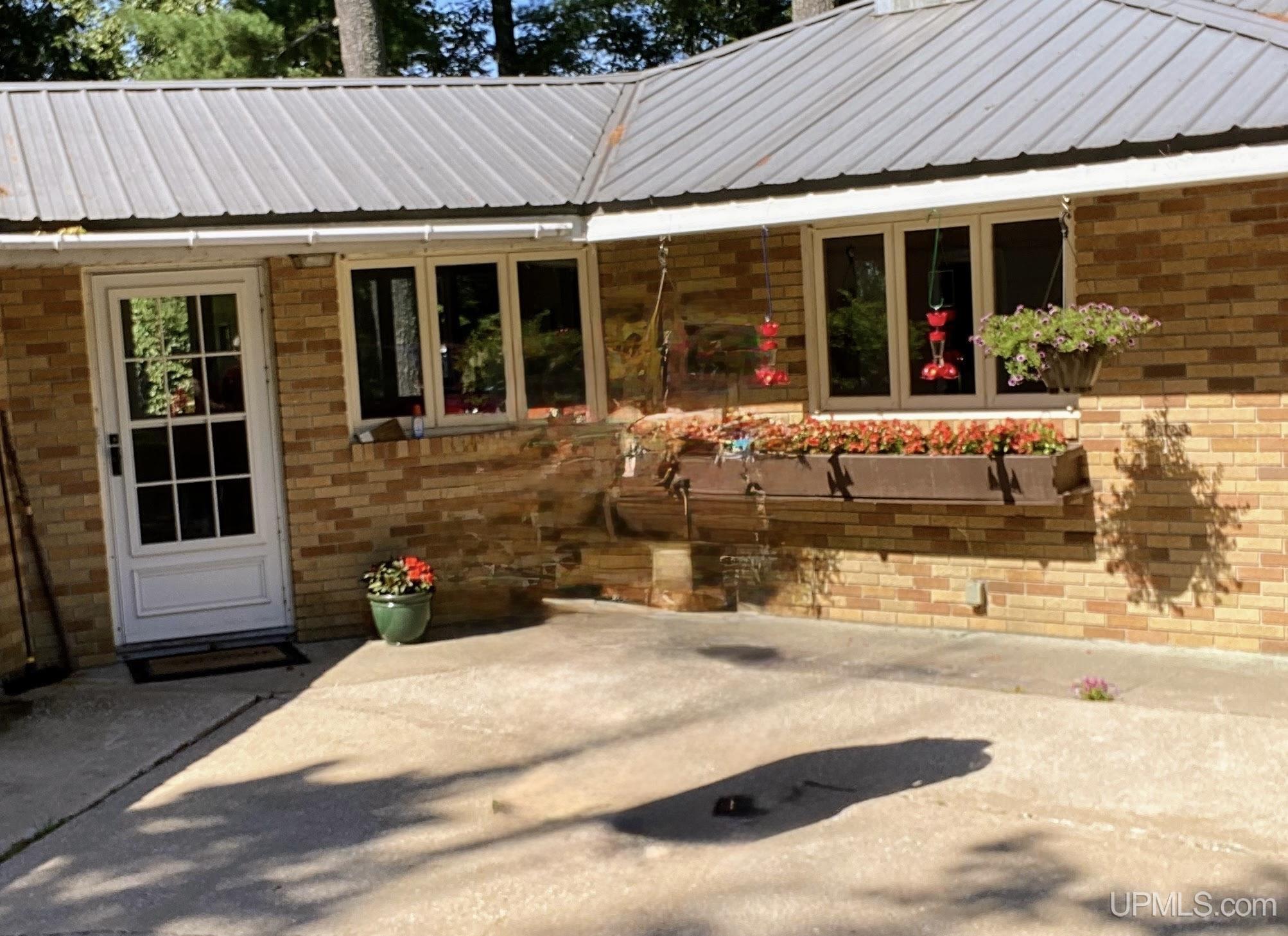 7888 W Island Lake Road, Manistique, MI, 49854