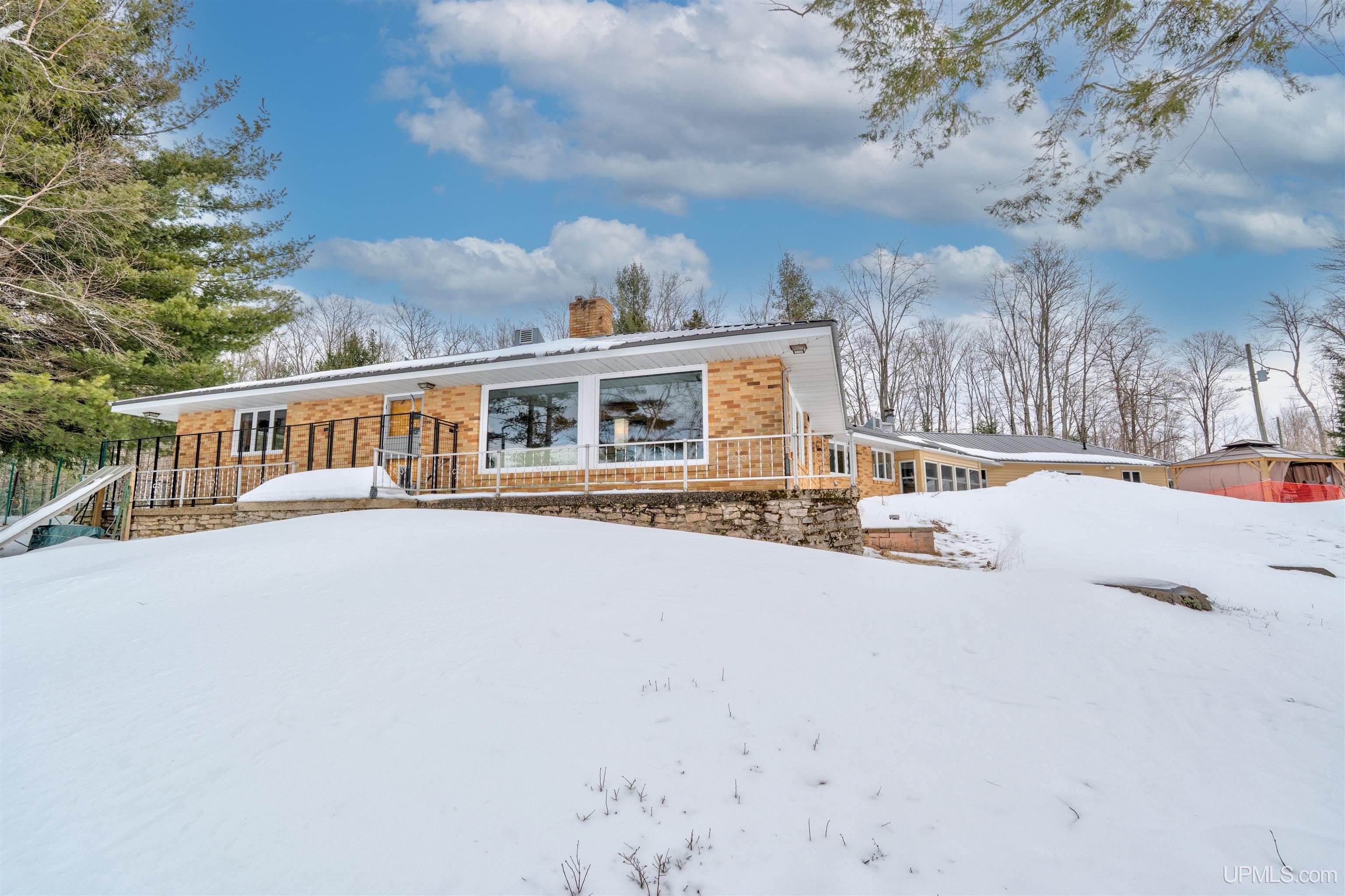 7888 W Island Lake Road, Manistique, MI, 49854