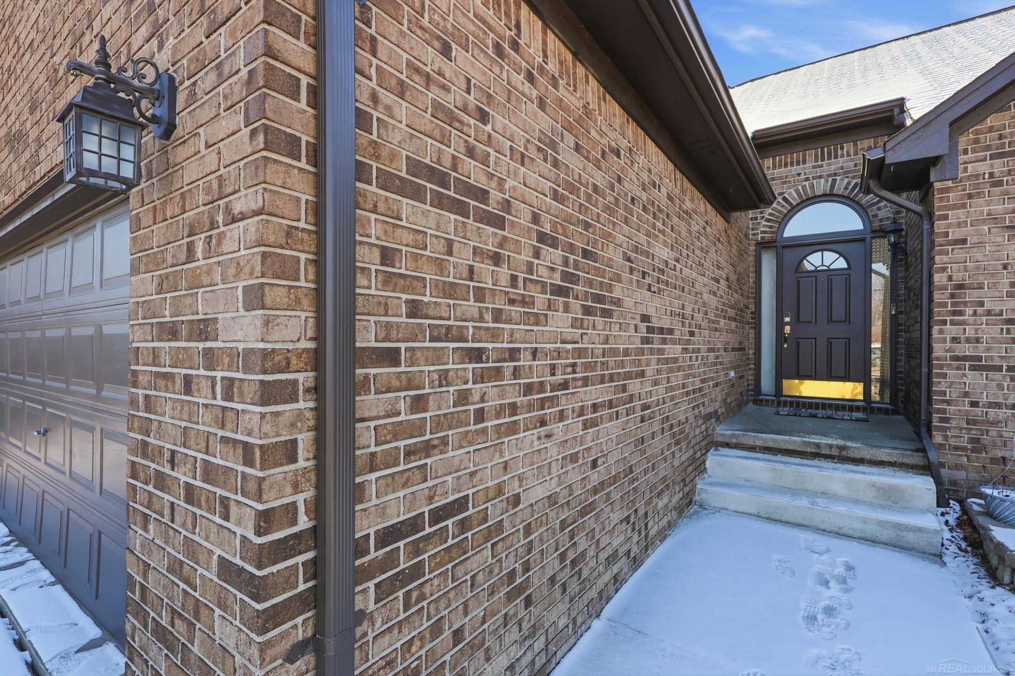 Homes for sale in Macomb Twp, MI | 19732 Fillmore Dr Dr, Macomb Twp, MI 48044 | MLS# 50200499