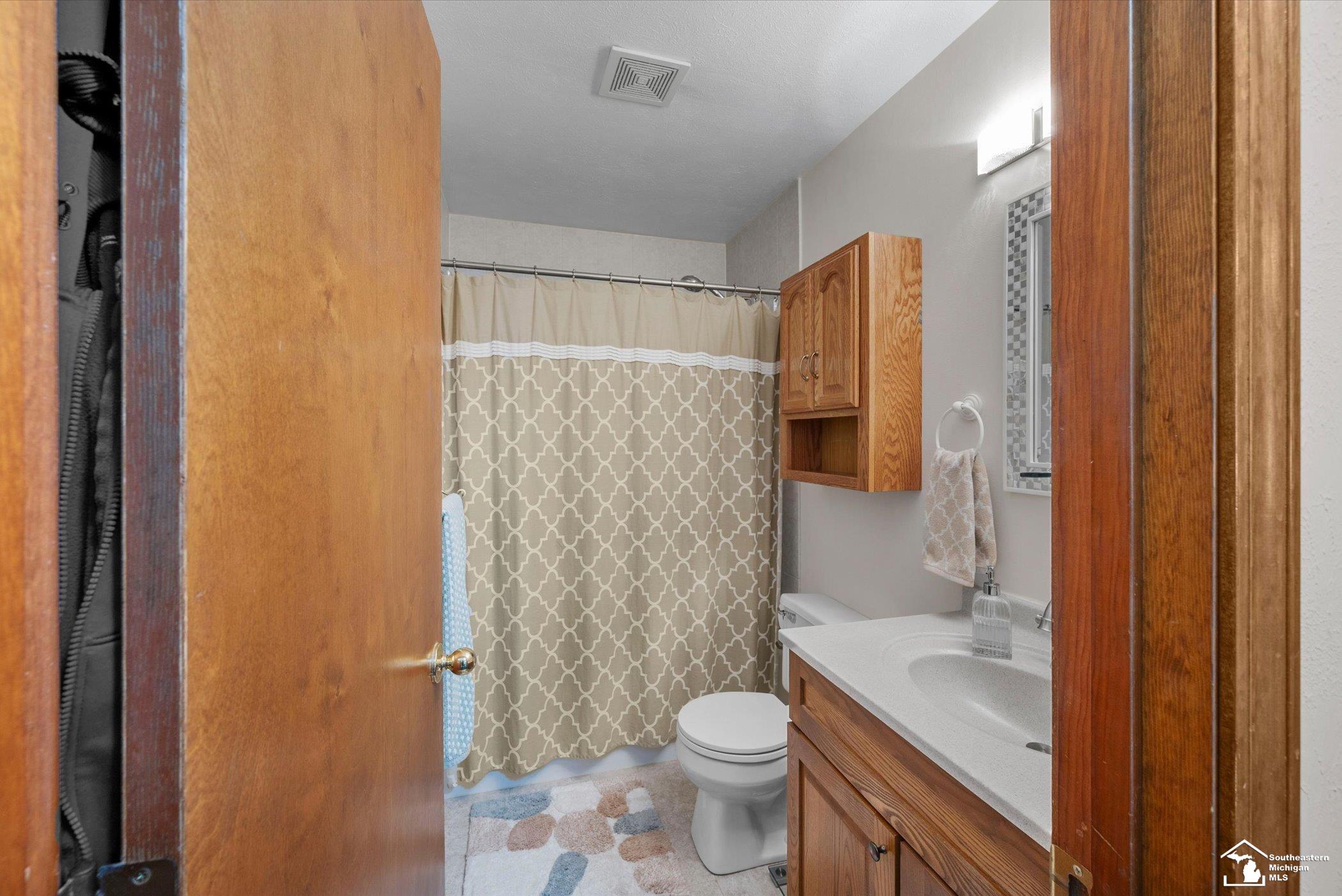 Temperance, MI, 48182