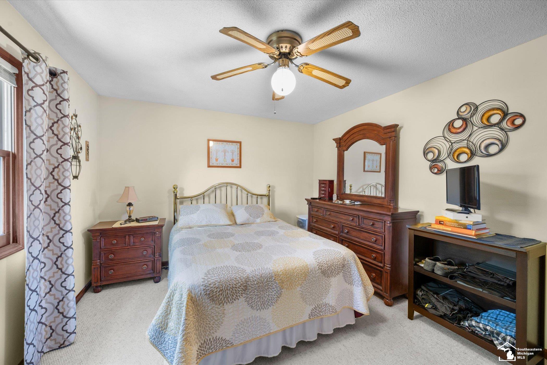 Temperance, MI, 48182