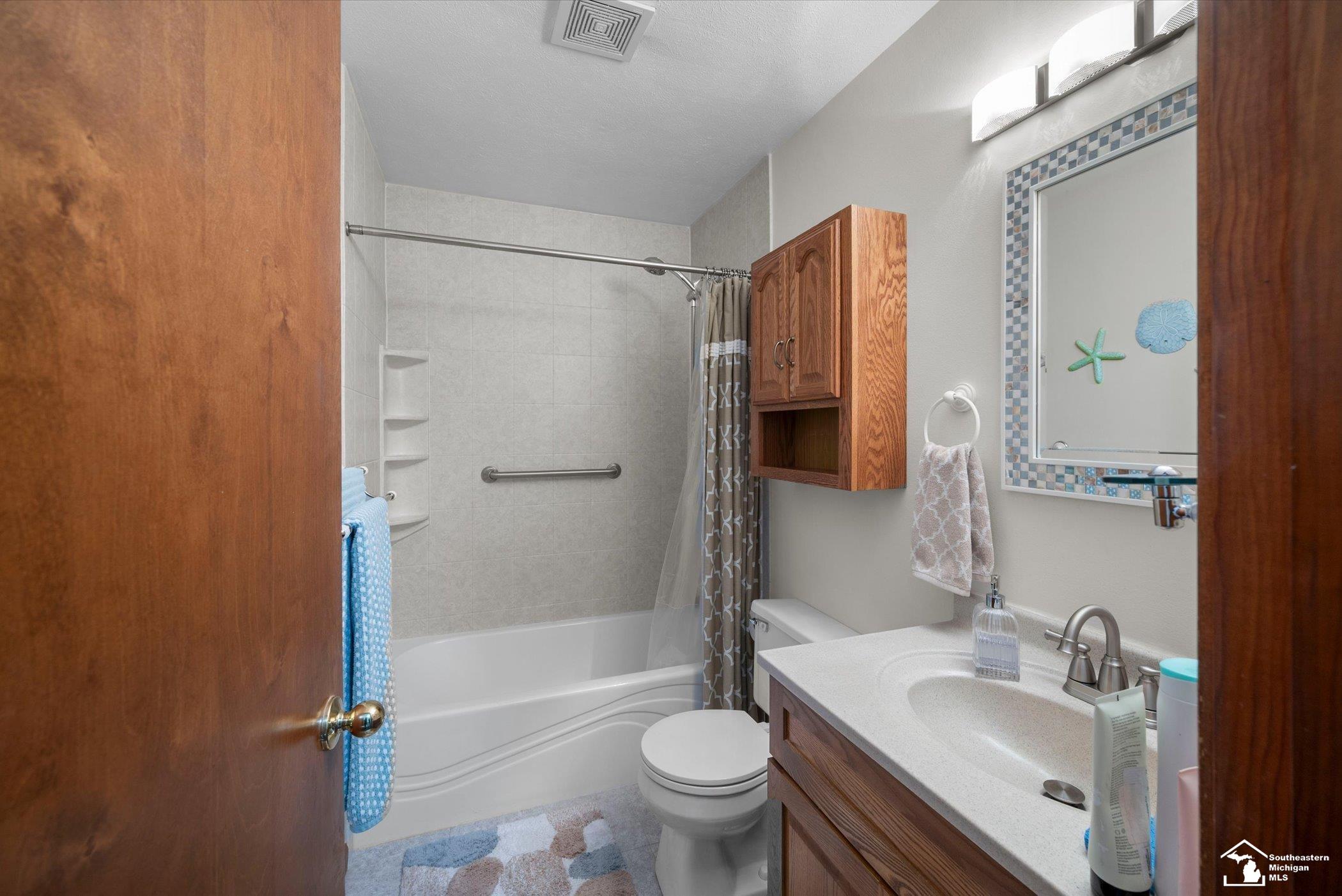 Temperance, MI, 48182