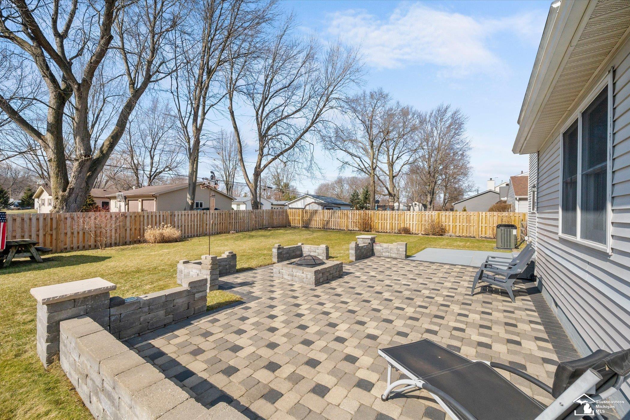 Temperance, MI, 48182