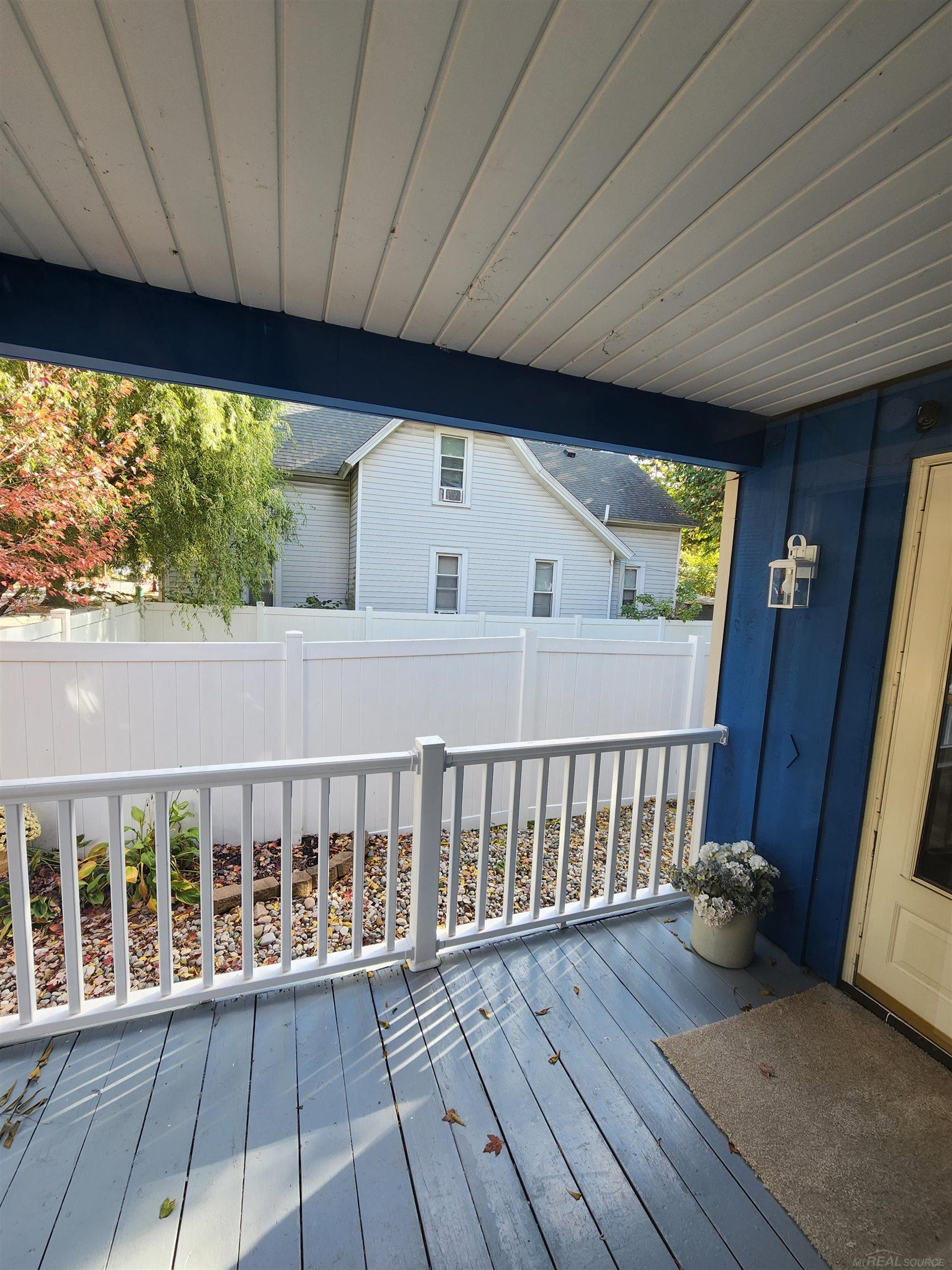 77 Hubbard Street, Mount Clemens, MI, 48043