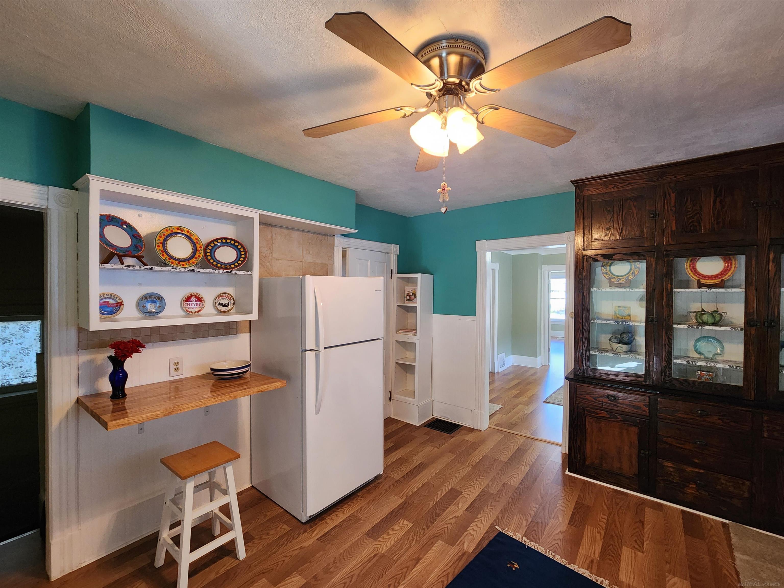 77 Hubbard Street, Mount Clemens, MI, 48043