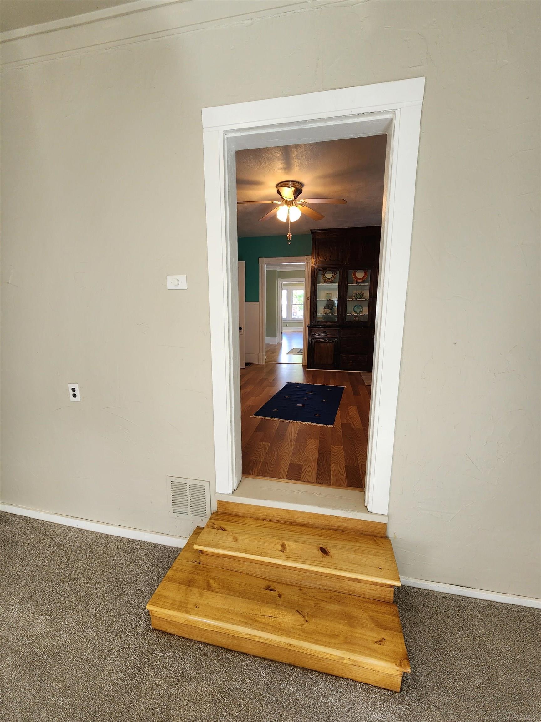 77 Hubbard Street, Mount Clemens, MI, 48043