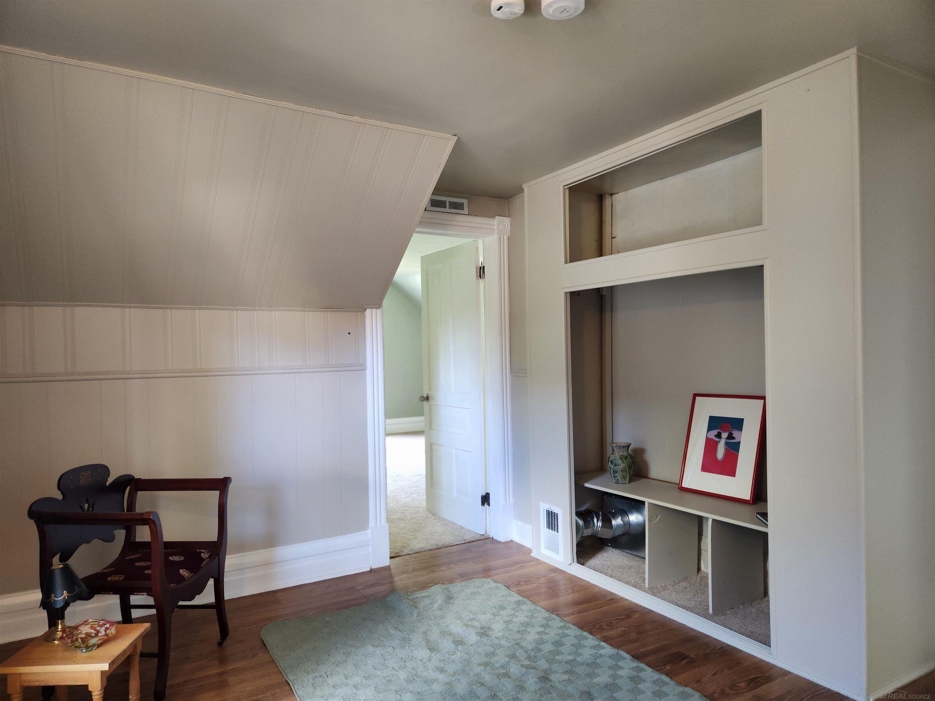 77 Hubbard Street, Mount Clemens, MI, 48043