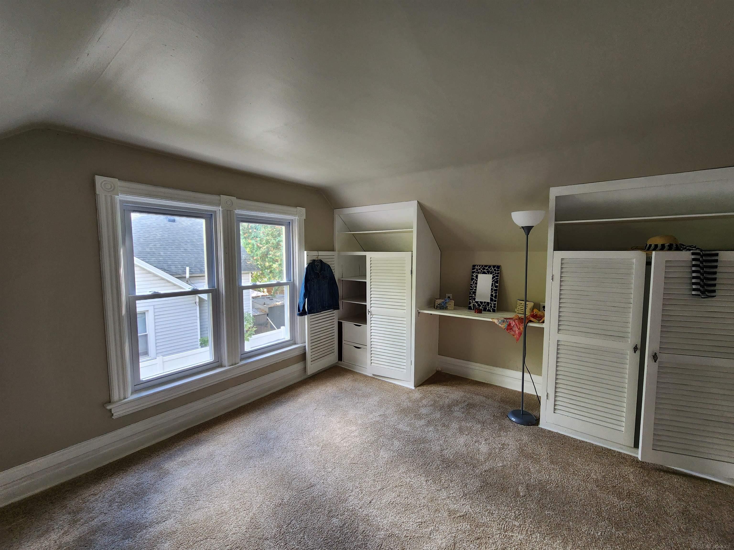 77 Hubbard Street, Mount Clemens, MI, 48043