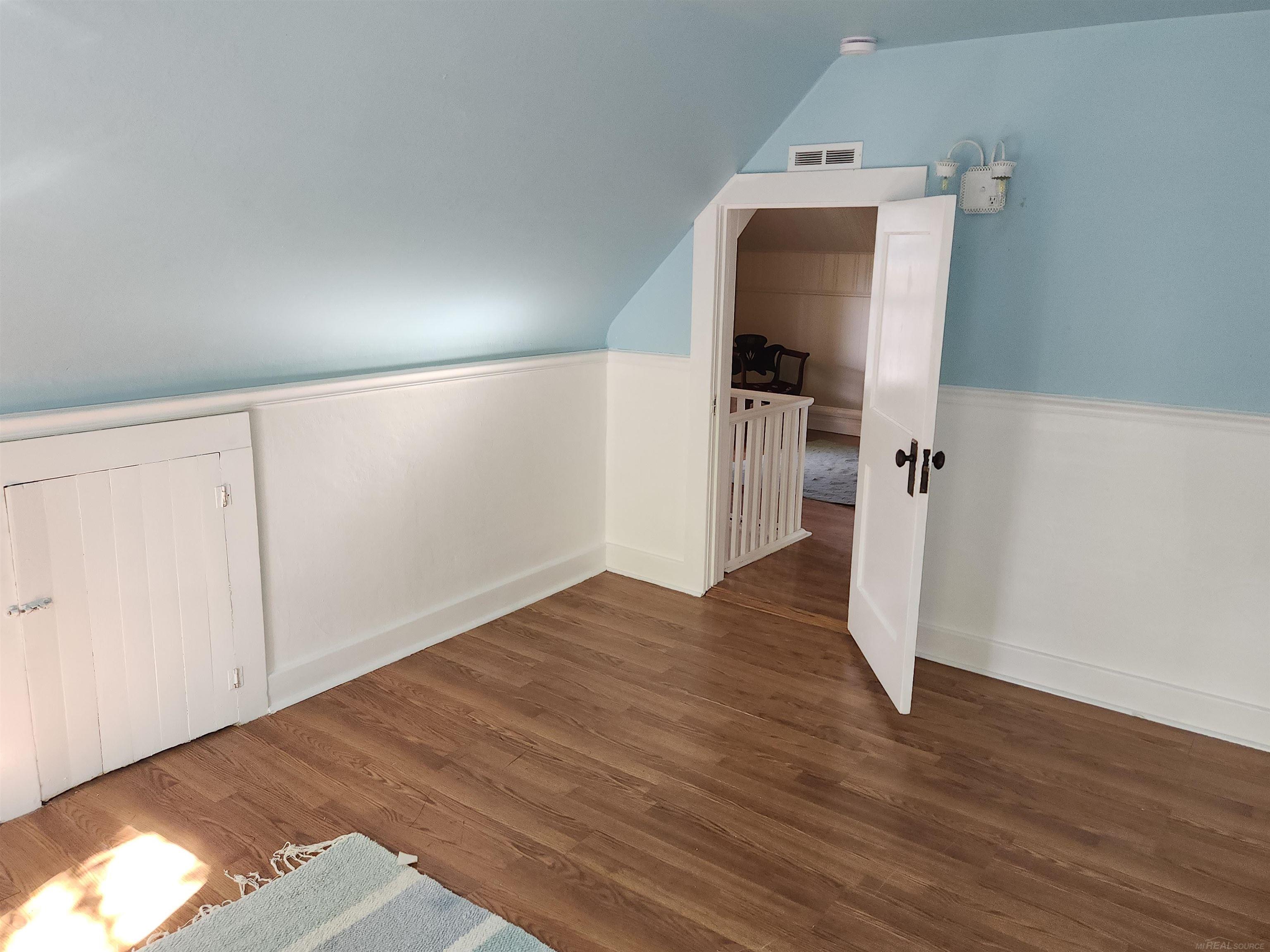 77 Hubbard Street, Mount Clemens, MI, 48043