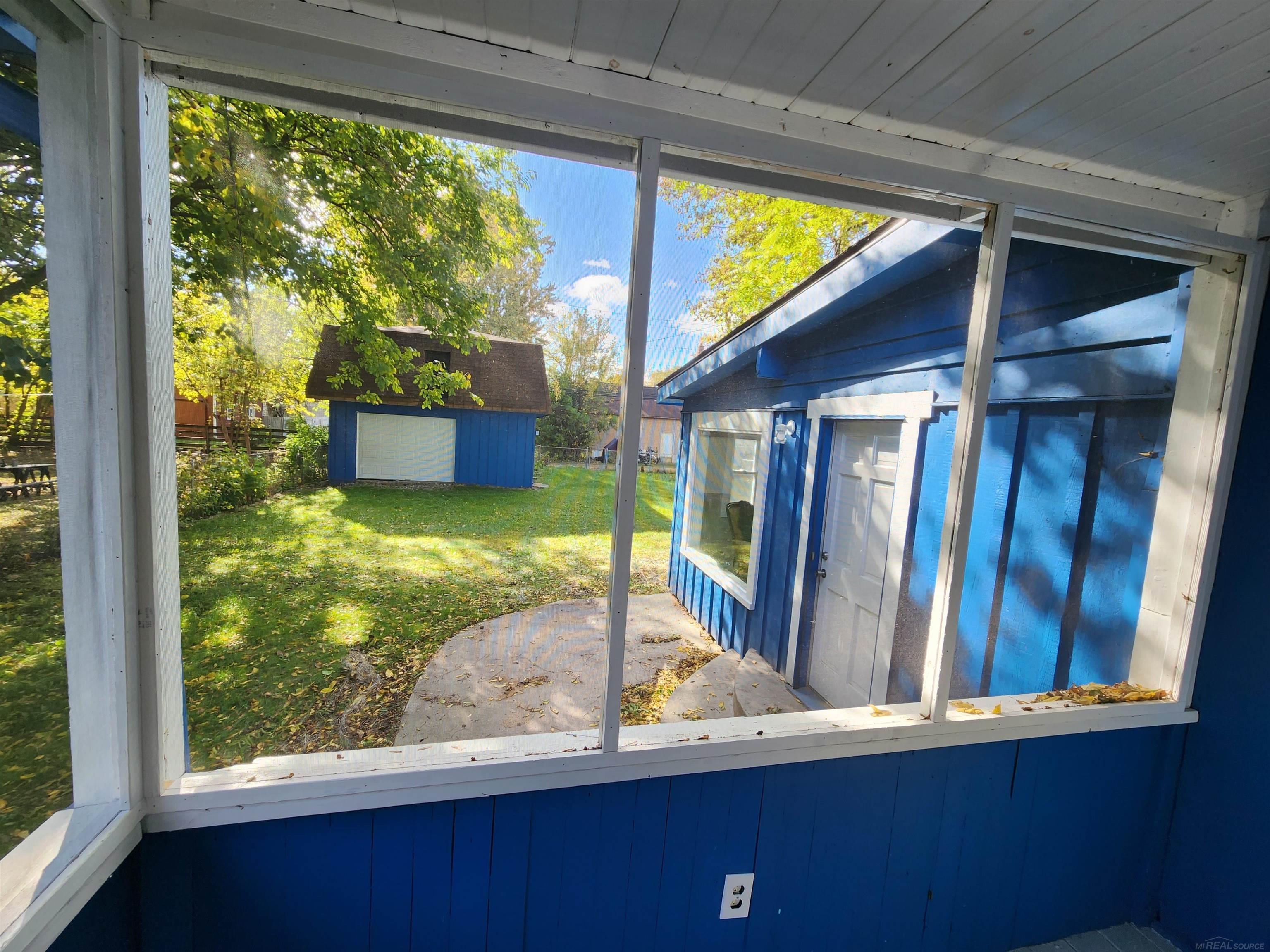 77 Hubbard Street, Mount Clemens, MI, 48043