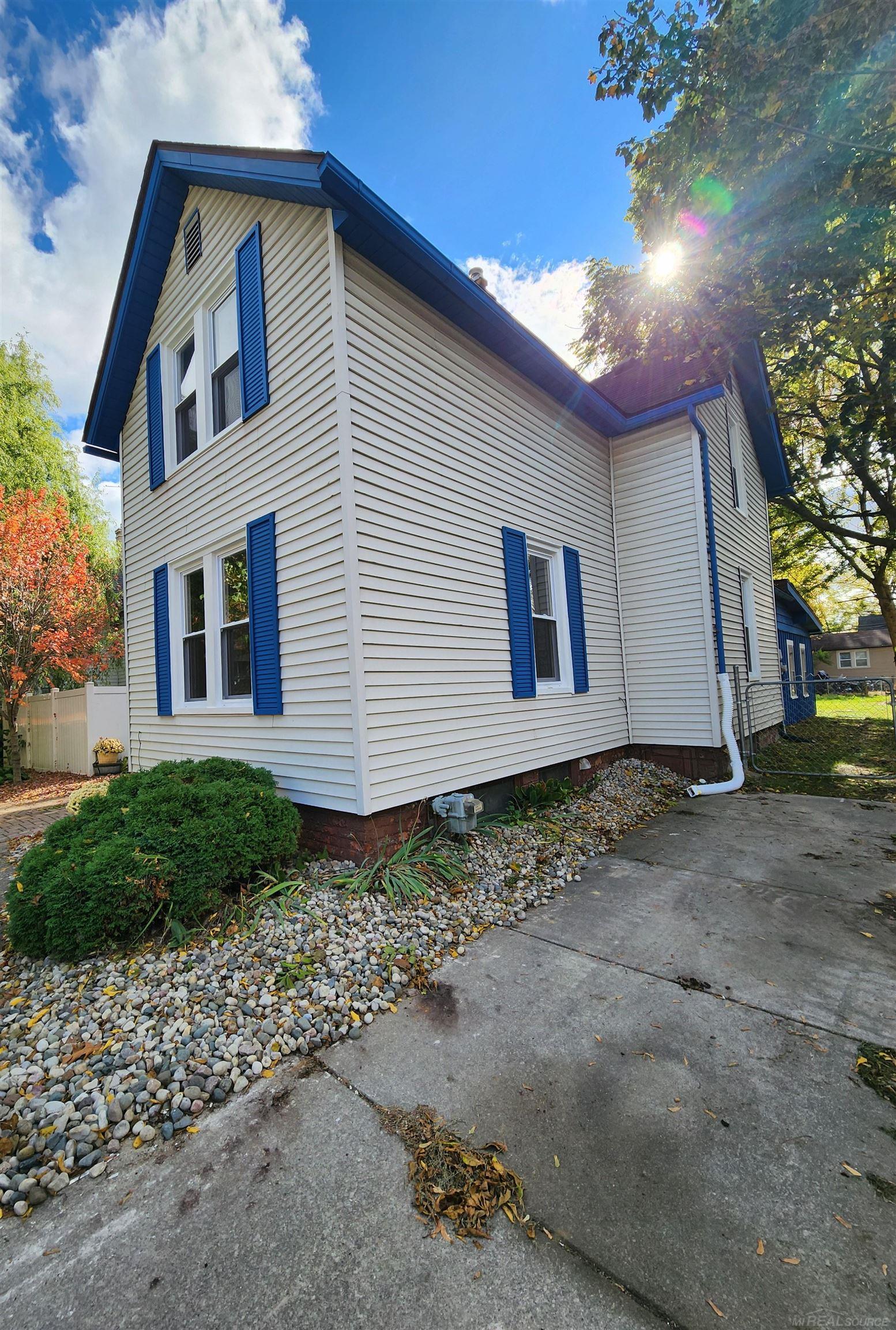 77 Hubbard Street, Mount Clemens, MI, 48043