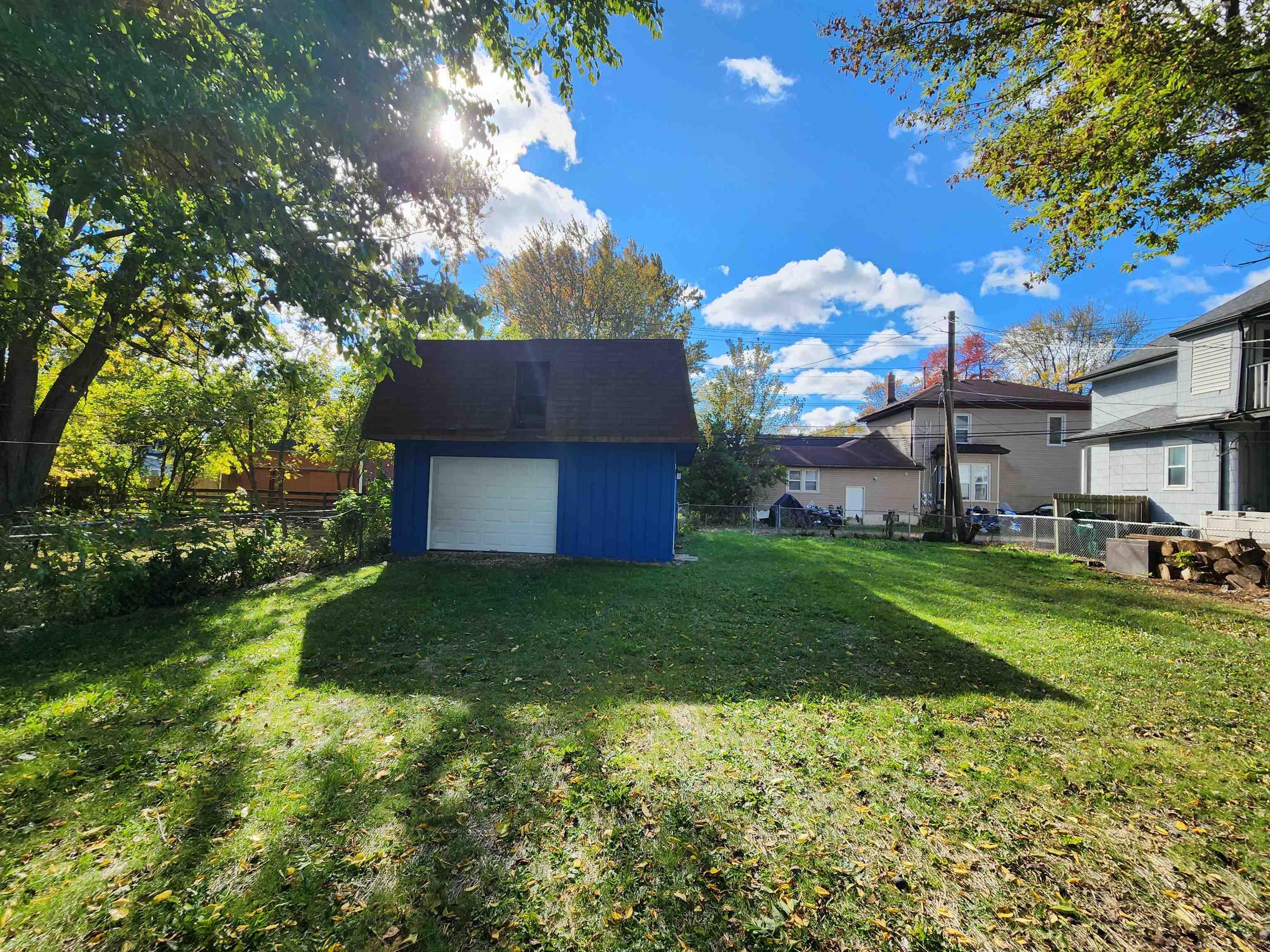 77 Hubbard Street, Mount Clemens, MI, 48043