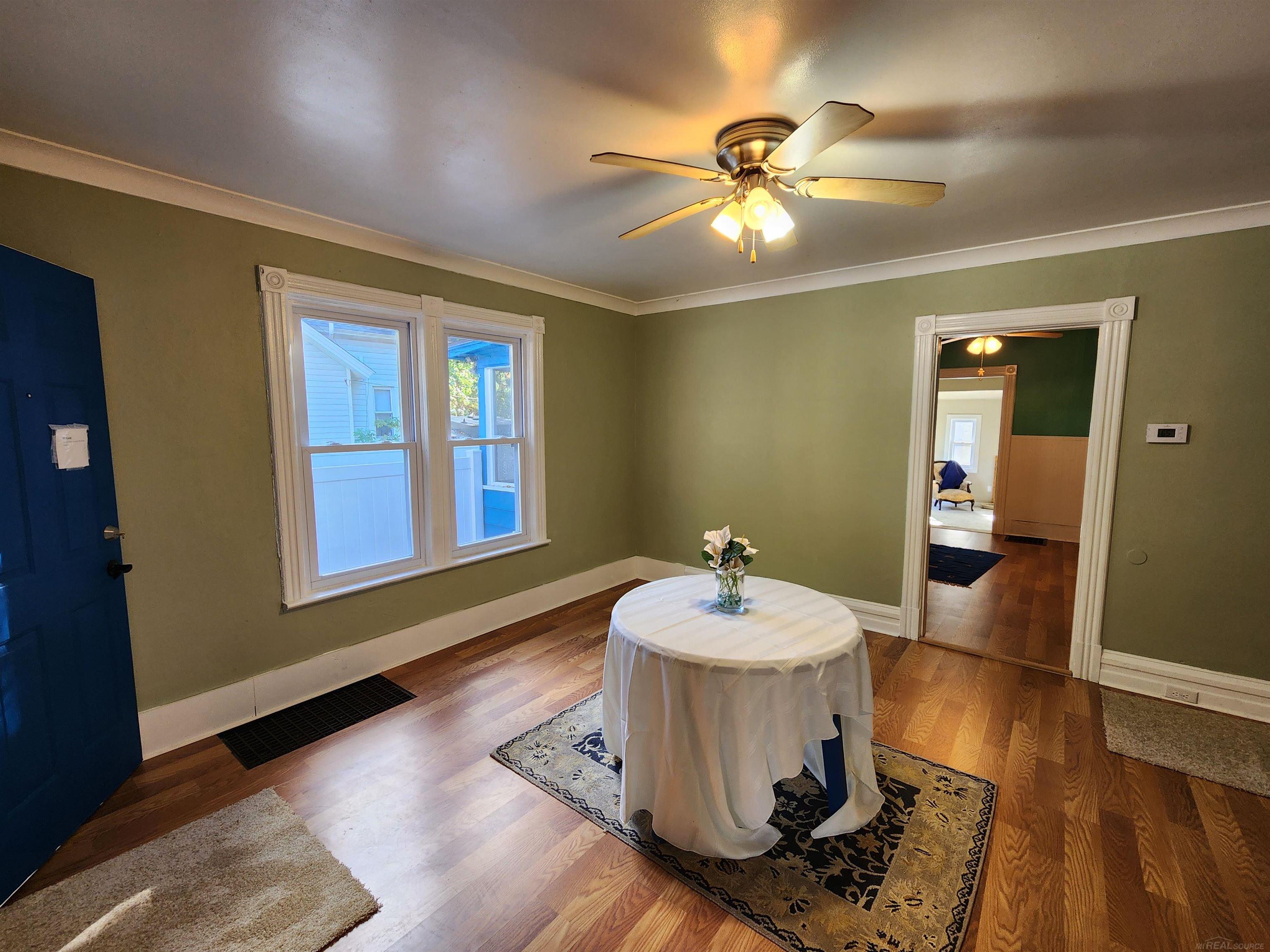 77 Hubbard Street, Mount Clemens, MI, 48043