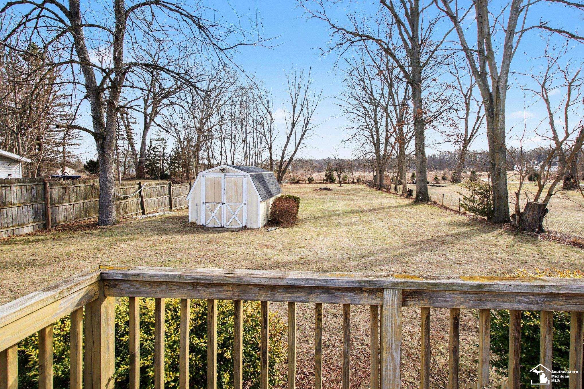 7134 Maplewood Drive, Temperance, MI, 48182