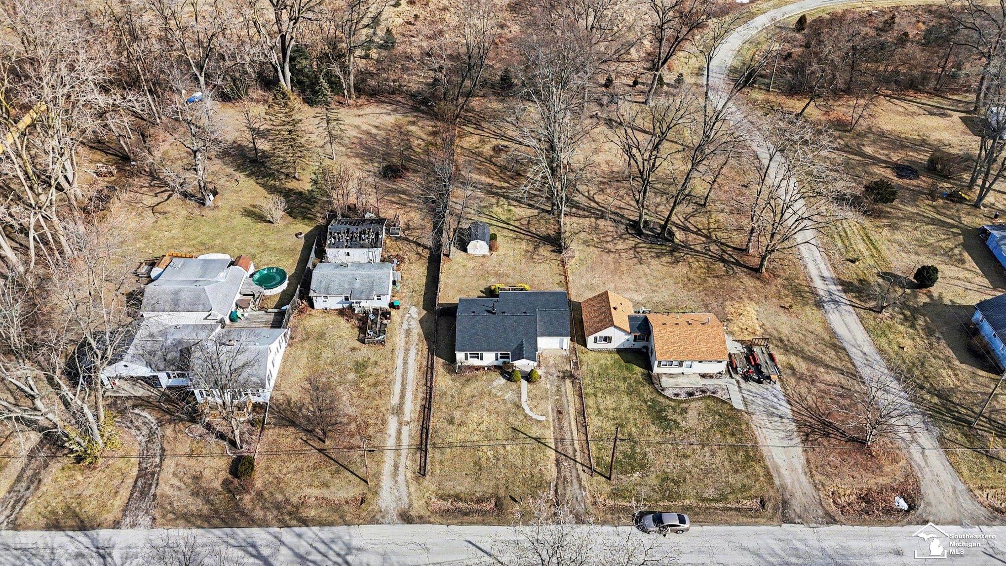 7134 Maplewood Drive, Temperance, MI, 48182